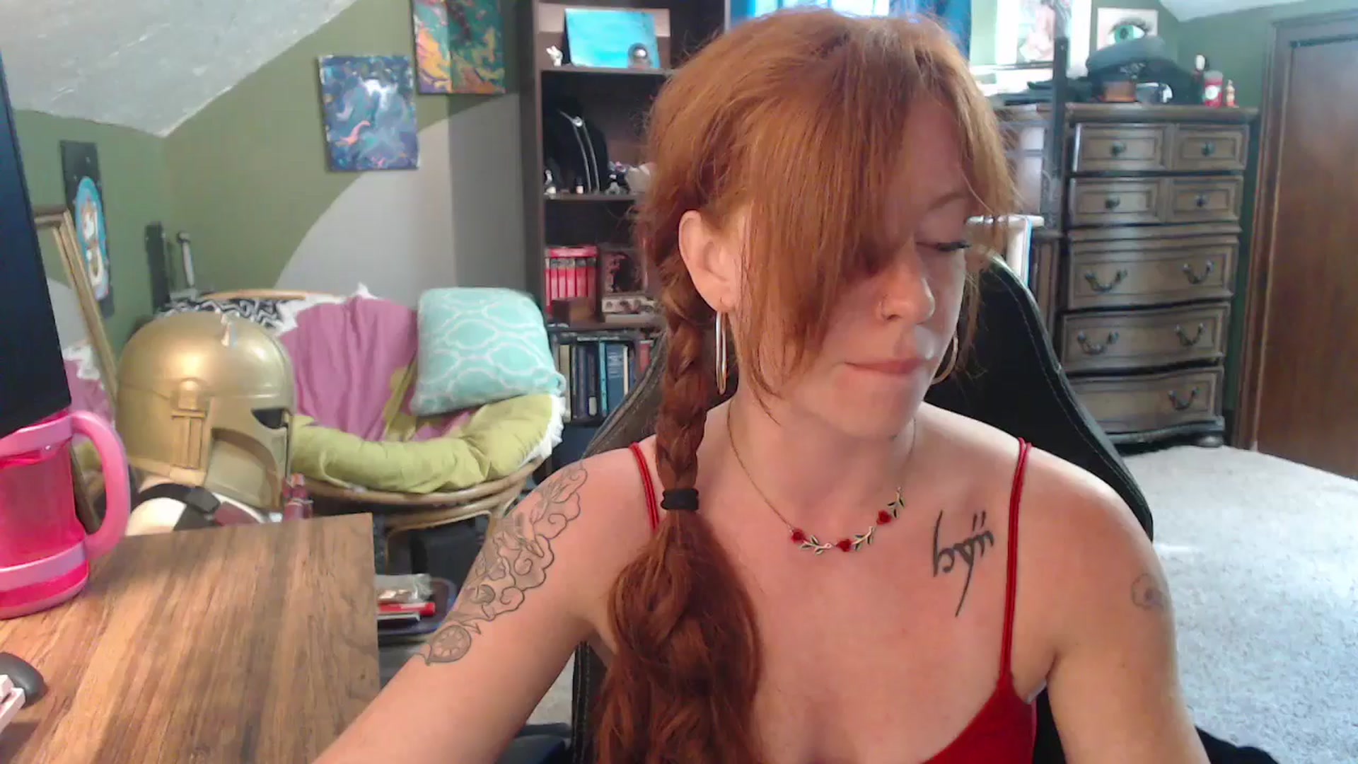 Gallery image thumbnail from AstraeaSiren's myfreecams stream on, 08/25/2025, 21:36 image 1 of 20
