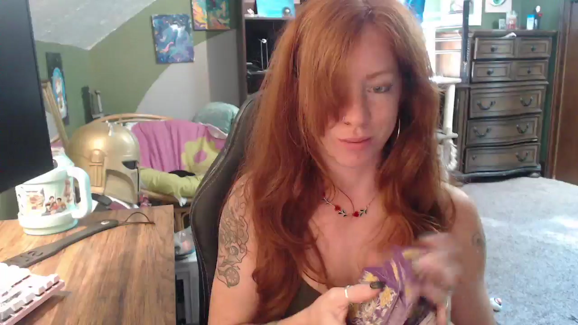 Gallery image thumbnail from AstraeaSiren's myfreecams stream on, 09/15/2025, 20:23 image 12 of 20