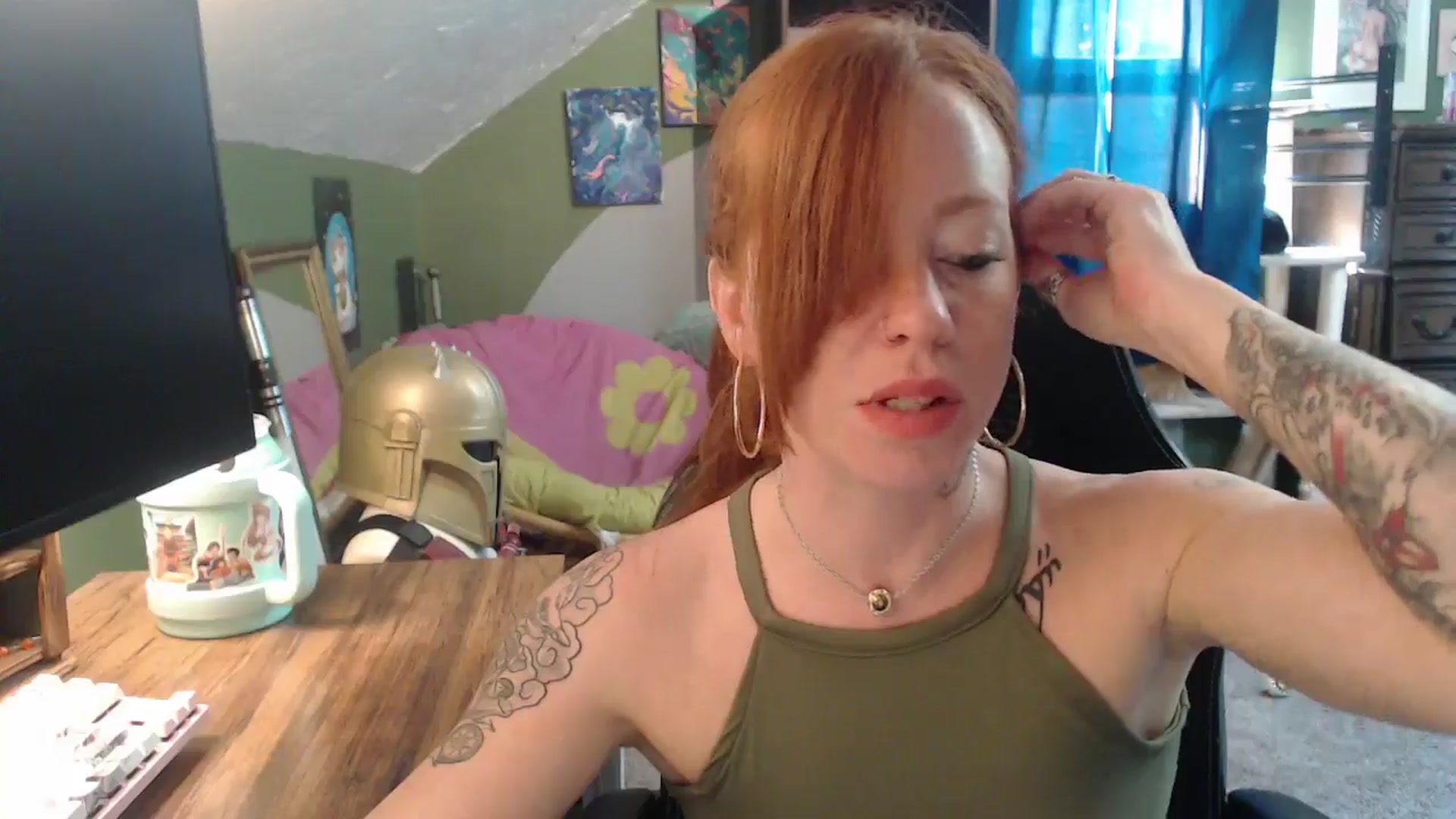 Gallery image thumbnail from AstraeaSiren's myfreecams stream on, 09/19/2025, 18:44 image 3 of 20