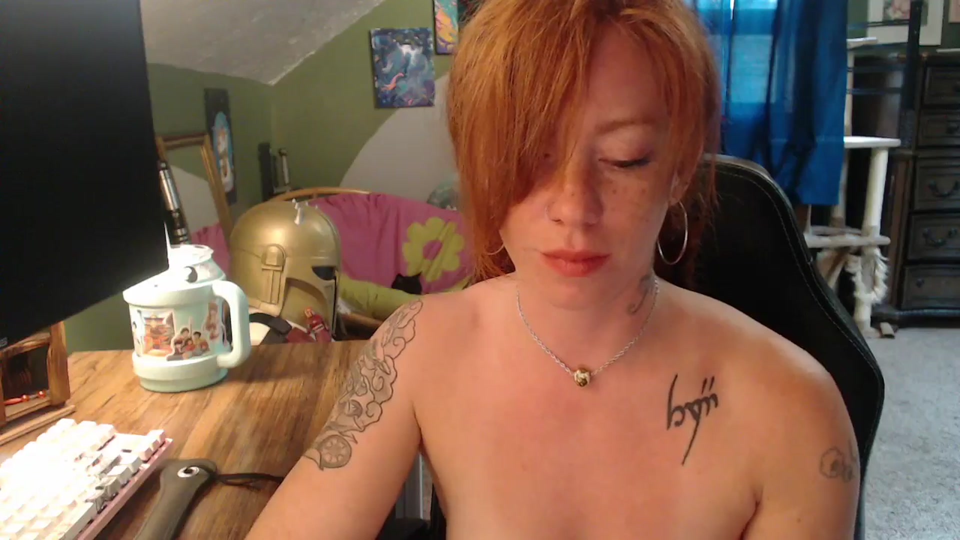 Gallery image thumbnail from AstraeaSiren's myfreecams stream on, 09/22/2025, 20:35 image 14 of 20