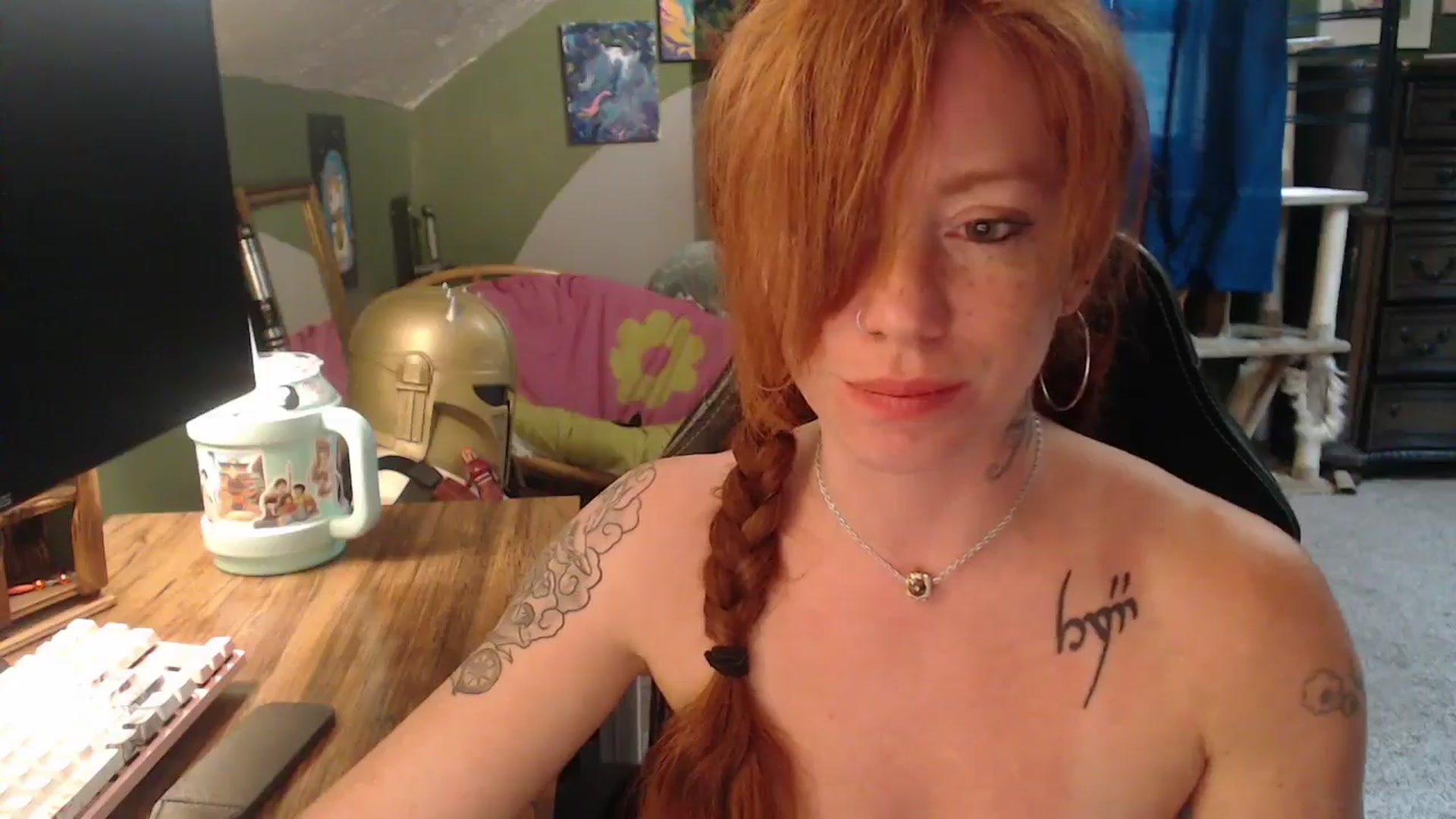 Gallery image thumbnail from AstraeaSiren's myfreecams stream on, 09/22/2025, 20:35 image 11 of 20
