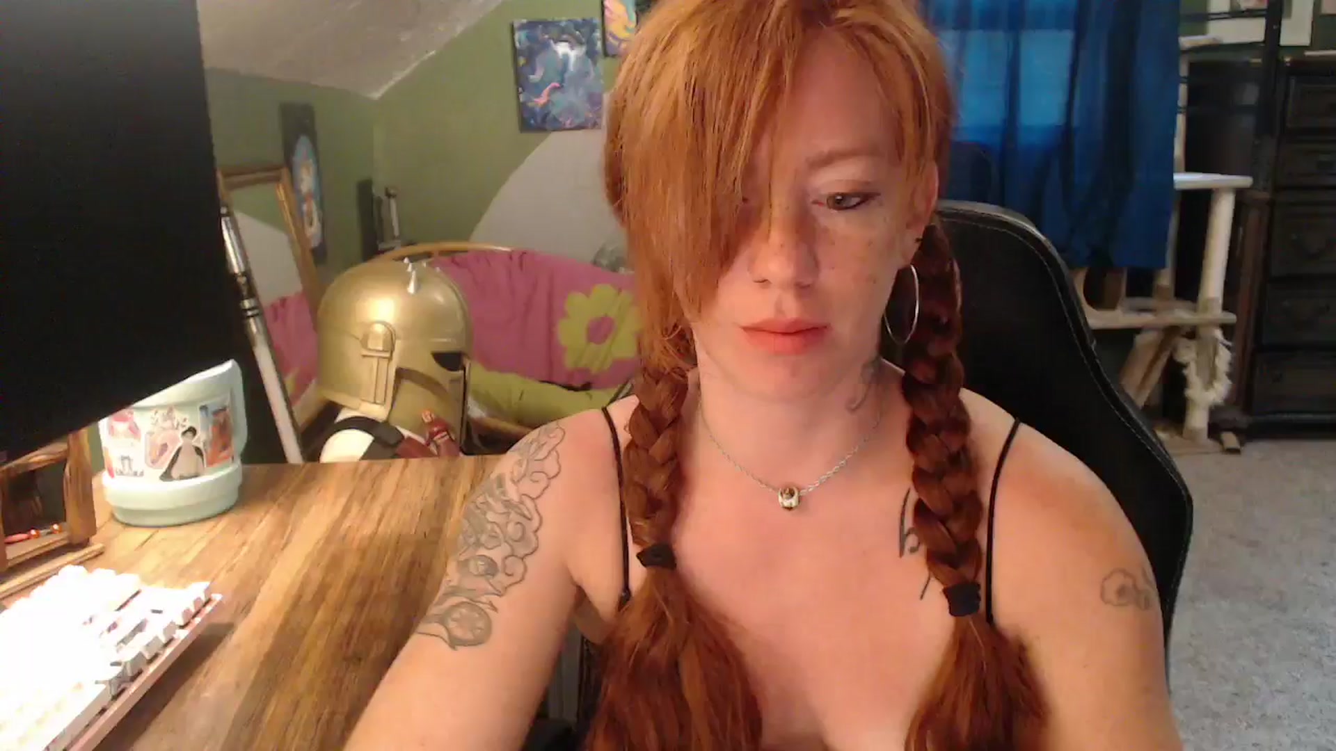 Gallery image thumbnail from AstraeaSiren's myfreecams stream on, 09/22/2025, 20:35 image 1 of 20