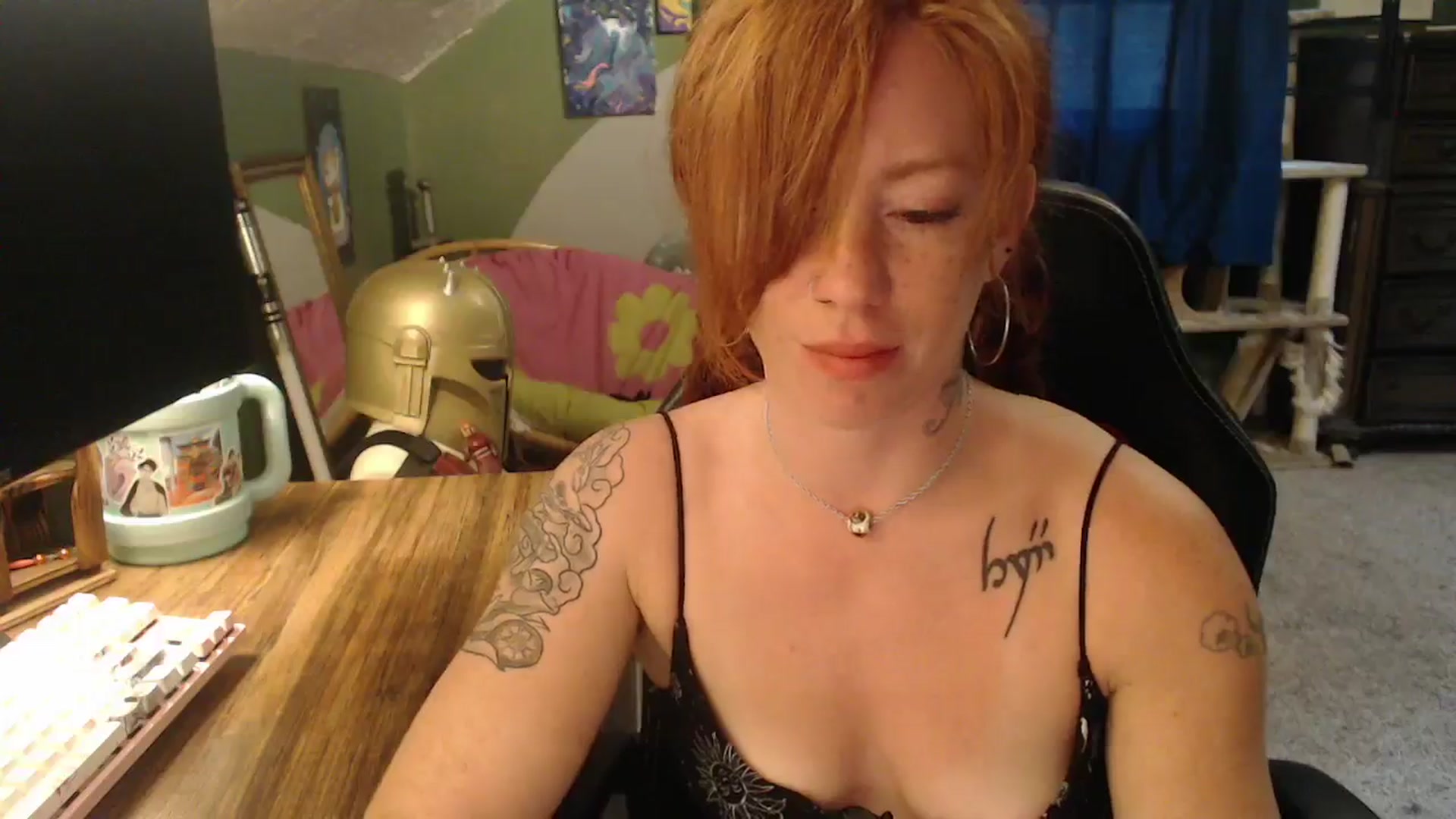 Gallery image thumbnail from AstraeaSiren's myfreecams stream on, 09/22/2025, 20:35 image 4 of 20