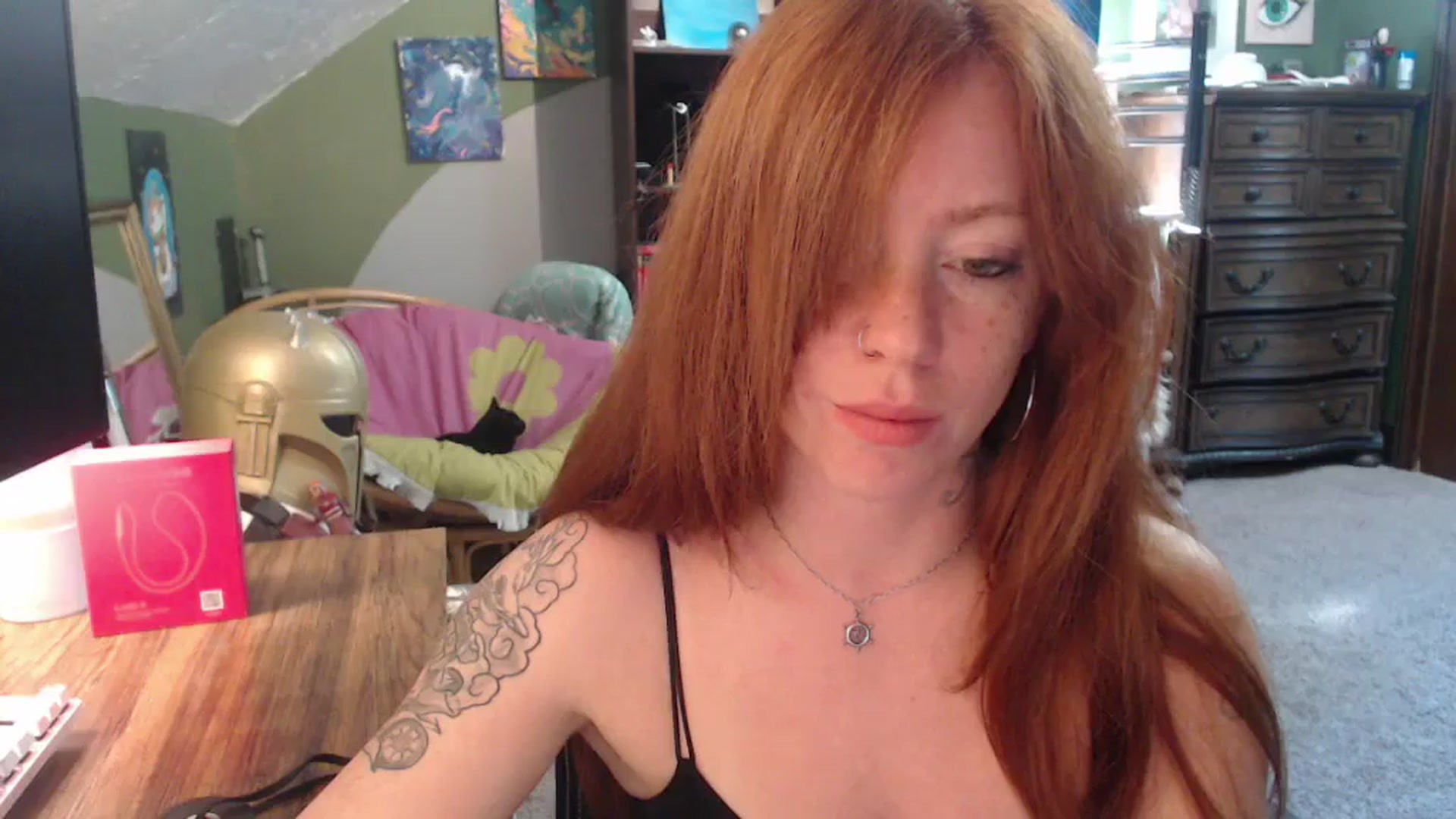 Gallery image thumbnail from AstraeaSiren's myfreecams stream on, 09/29/2025, 17:59 image 18 of 20