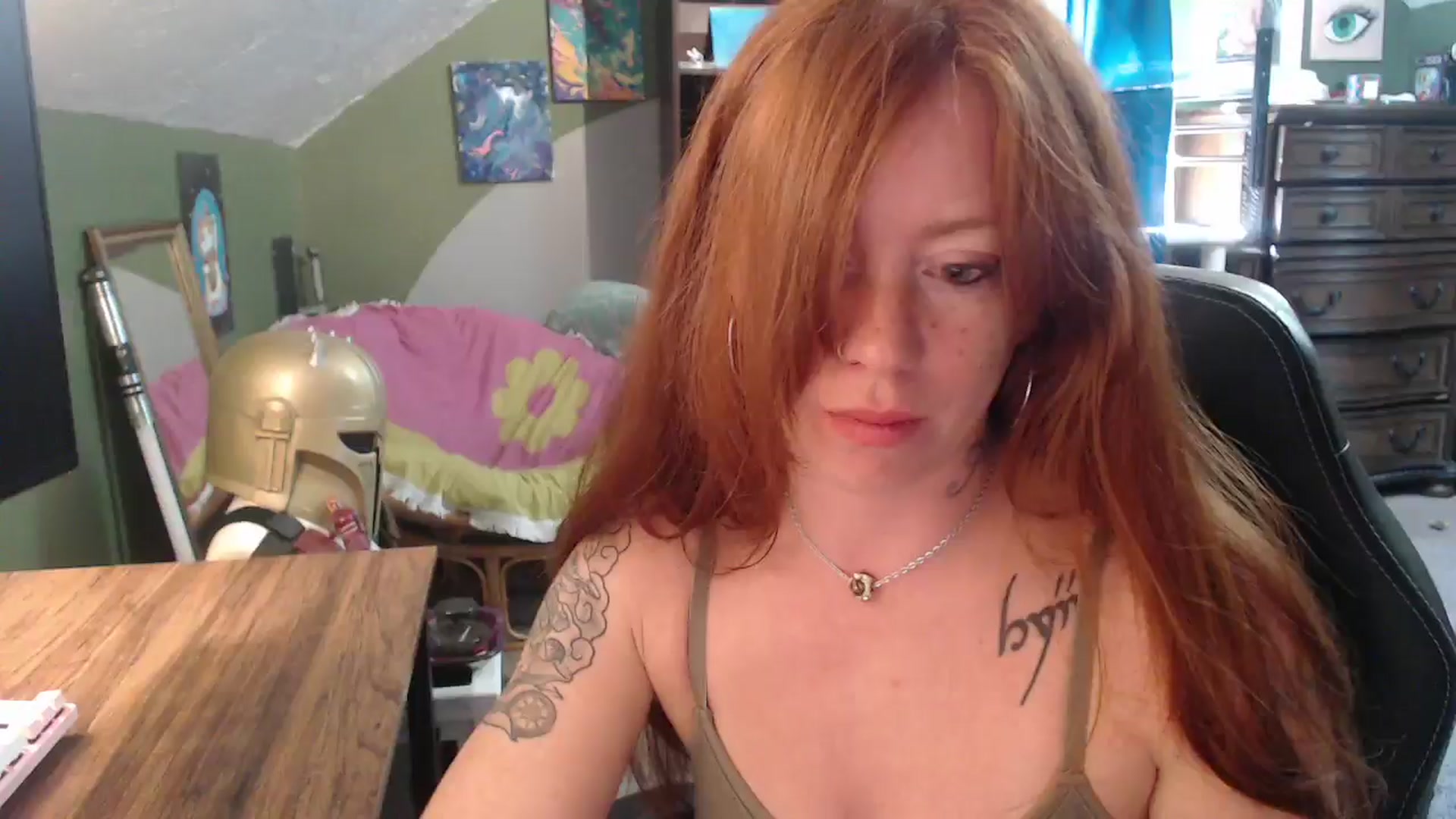 Gallery image thumbnail from AstraeaSiren's myfreecams stream on, 10/03/2025, 19:35 image 4 of 20