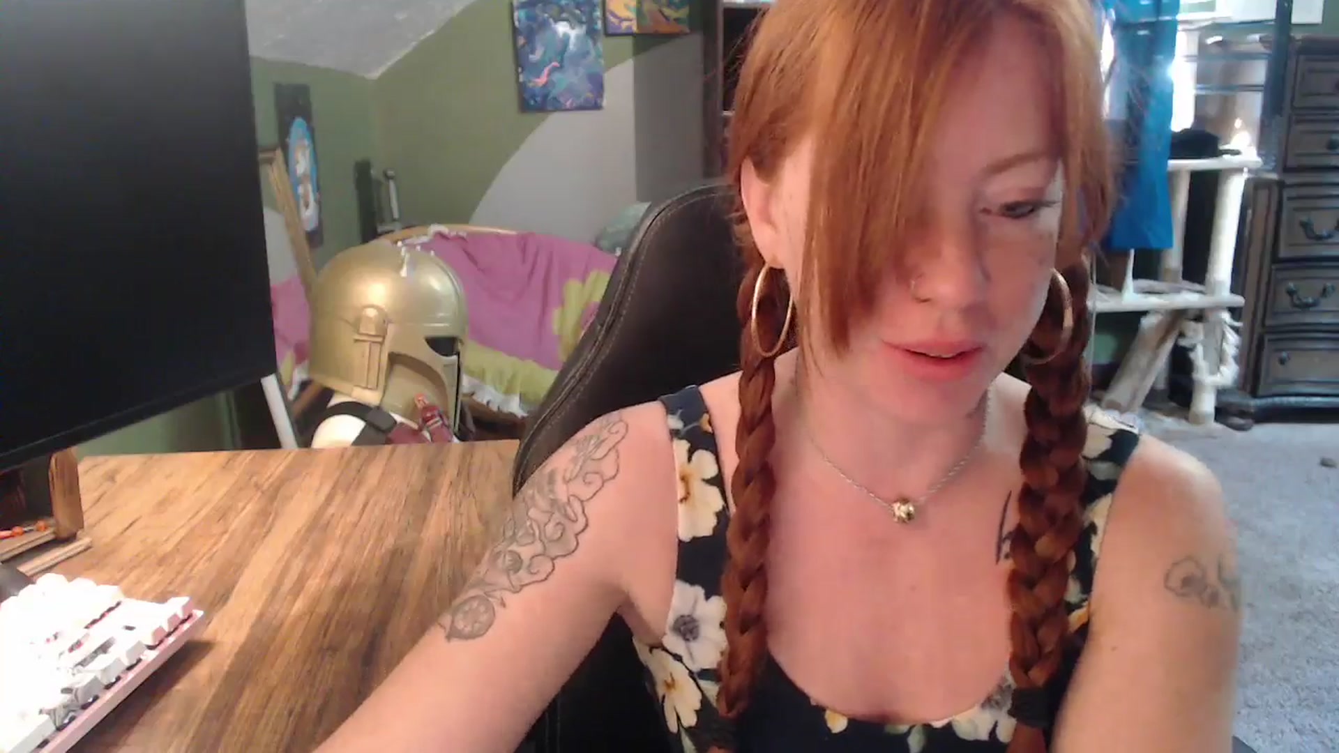 Gallery image thumbnail from AstraeaSiren's myfreecams stream on, 10/06/2025, 20:02 image 2 of 20