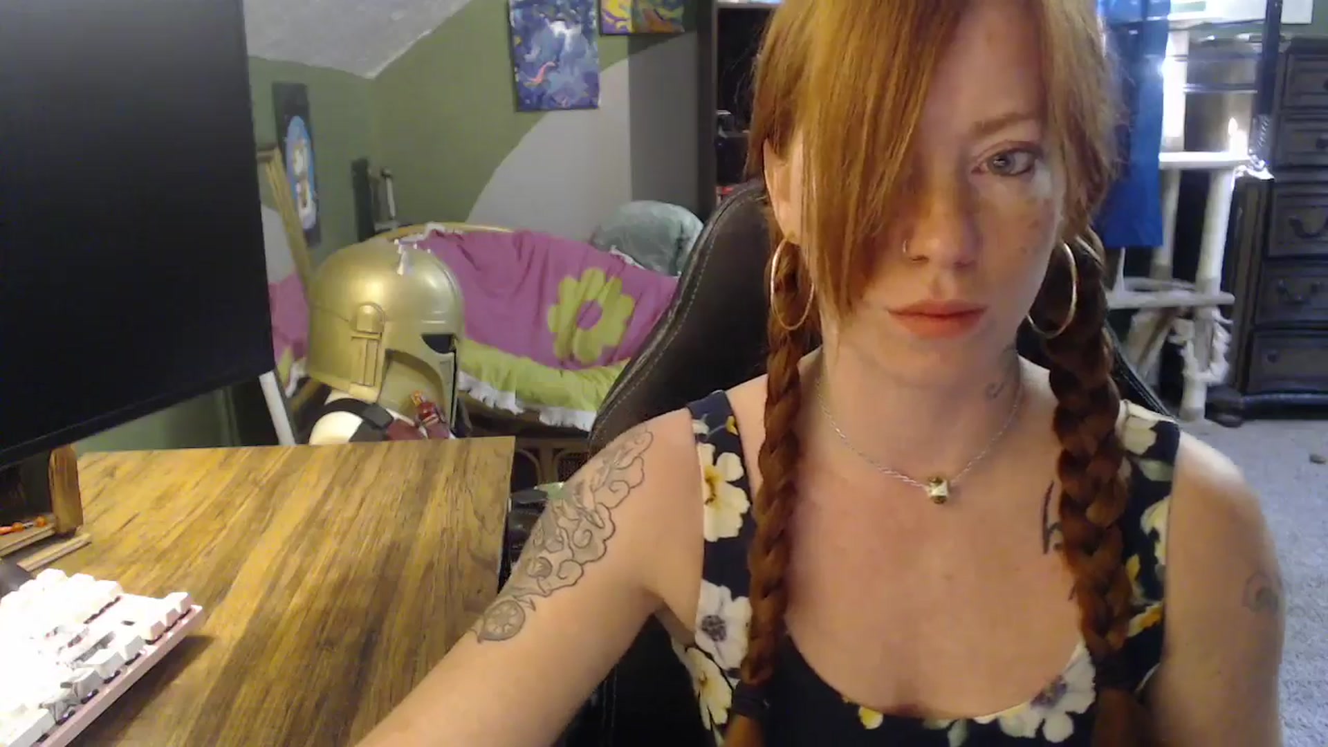 Gallery image thumbnail from AstraeaSiren's myfreecams stream on, 10/06/2025, 20:02 image 4 of 20