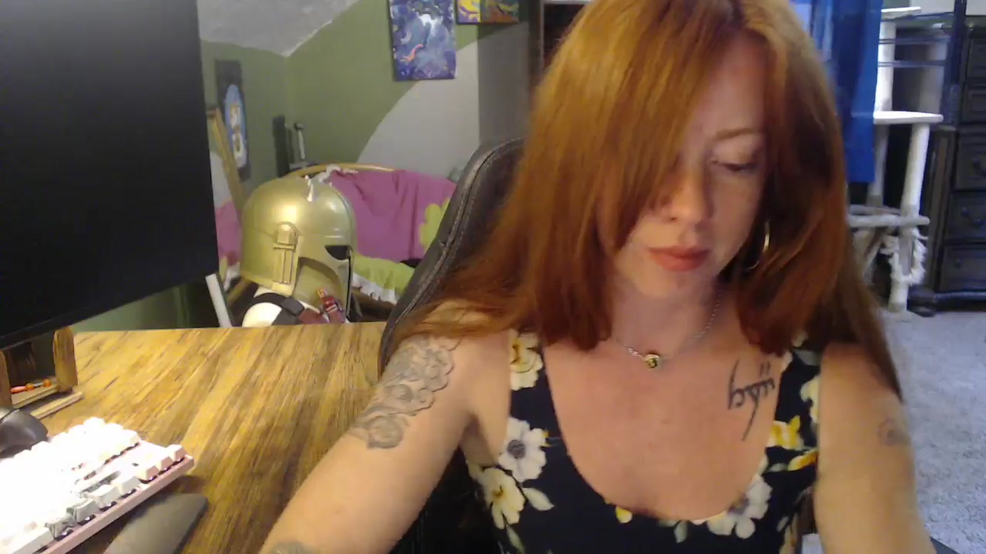 Gallery image thumbnail from AstraeaSiren's myfreecams stream on, 10/06/2025, 20:02 image 17 of 20