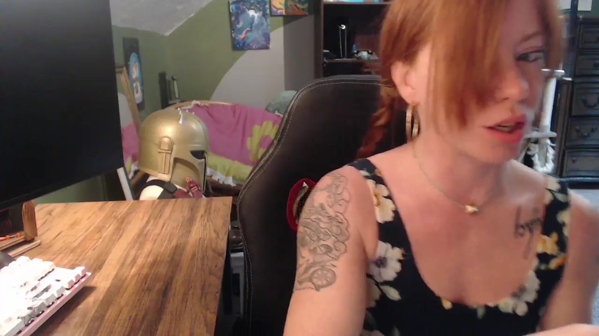 Gallery image thumbnail from AstraeaSiren's myfreecams stream on, 10/06/2025, 20:02 image 5 of 20
