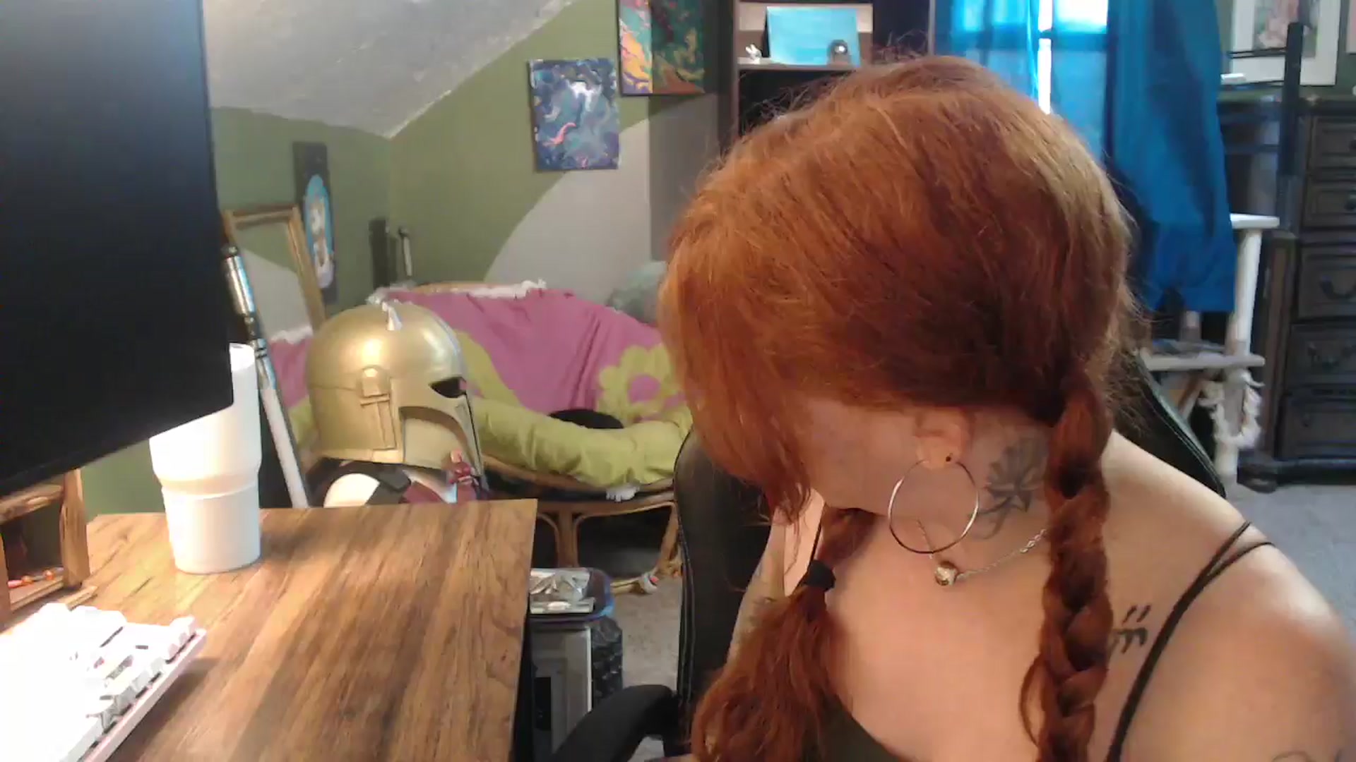 Gallery image thumbnail from AstraeaSiren's myfreecams stream on, 10/13/2025, 19:20 image 5 of 20