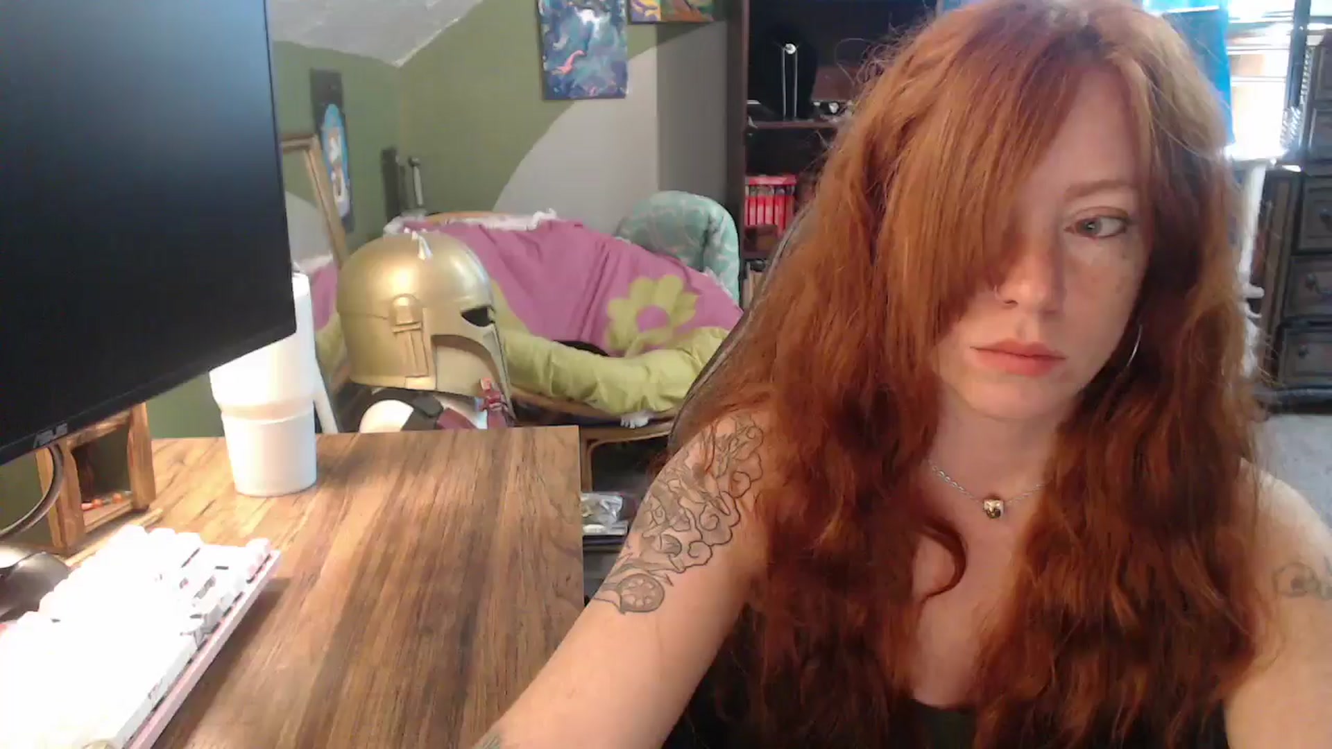 Gallery image thumbnail from AstraeaSiren's myfreecams stream on, 10/13/2025, 19:20 image 12 of 20