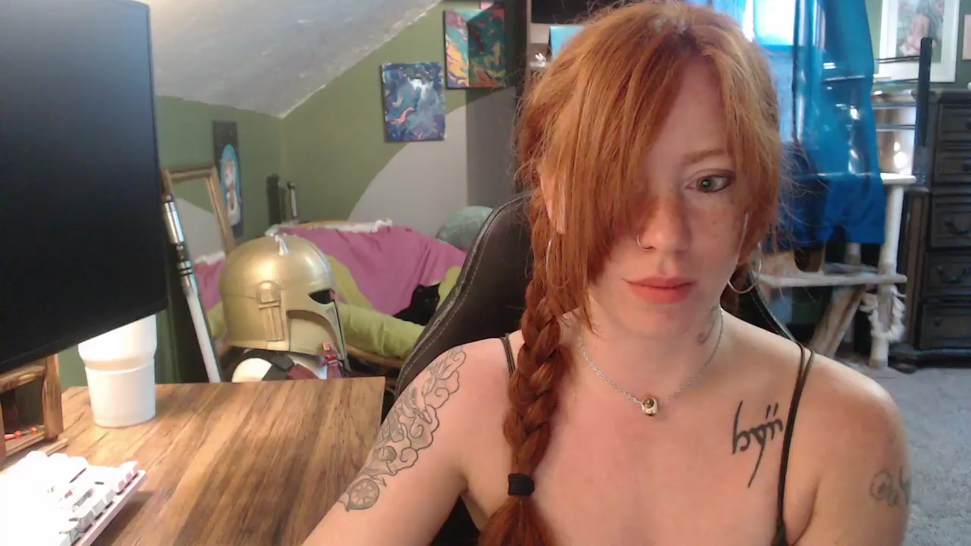 Gallery image thumbnail from AstraeaSiren's myfreecams stream on, 10/13/2025, 19:20 image 2 of 20