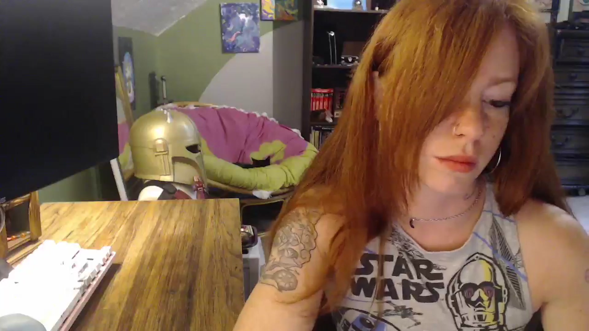 Gallery image thumbnail from AstraeaSiren's myfreecams stream on, 10/24/2025, 18:47 image 4 of 20