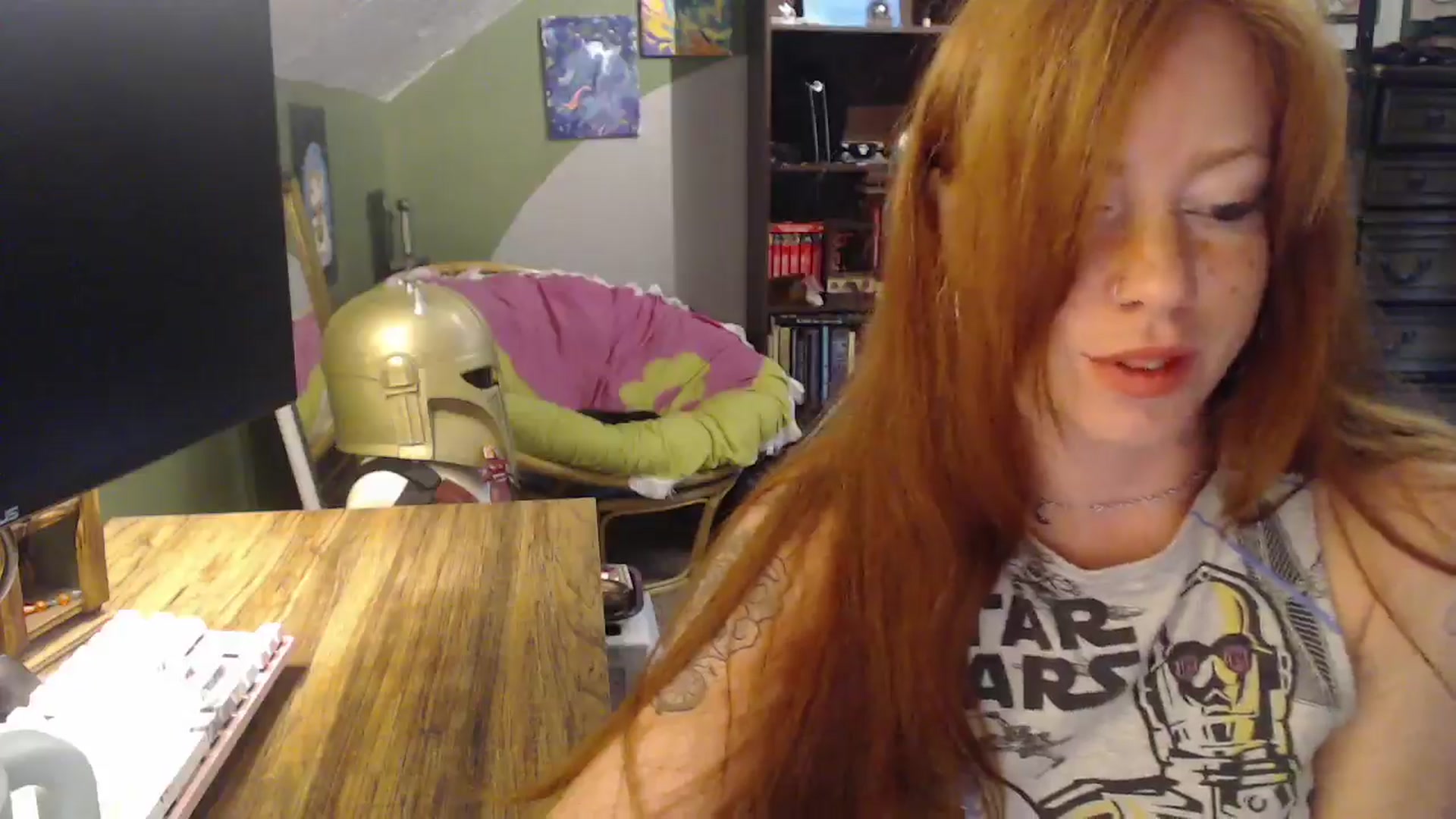 Gallery image thumbnail from AstraeaSiren's myfreecams stream on, 10/24/2025, 18:47 image 9 of 20