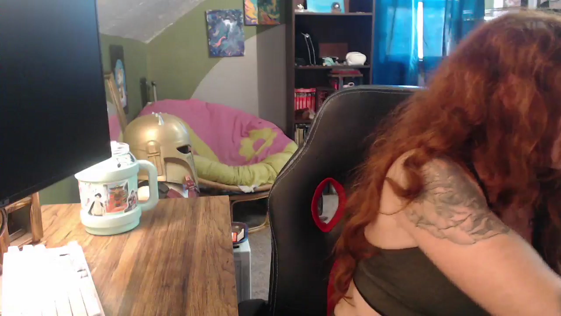 Gallery image thumbnail from AstraeaSiren's myfreecams stream on, 10/27/2025, 17:32 image 5 of 20