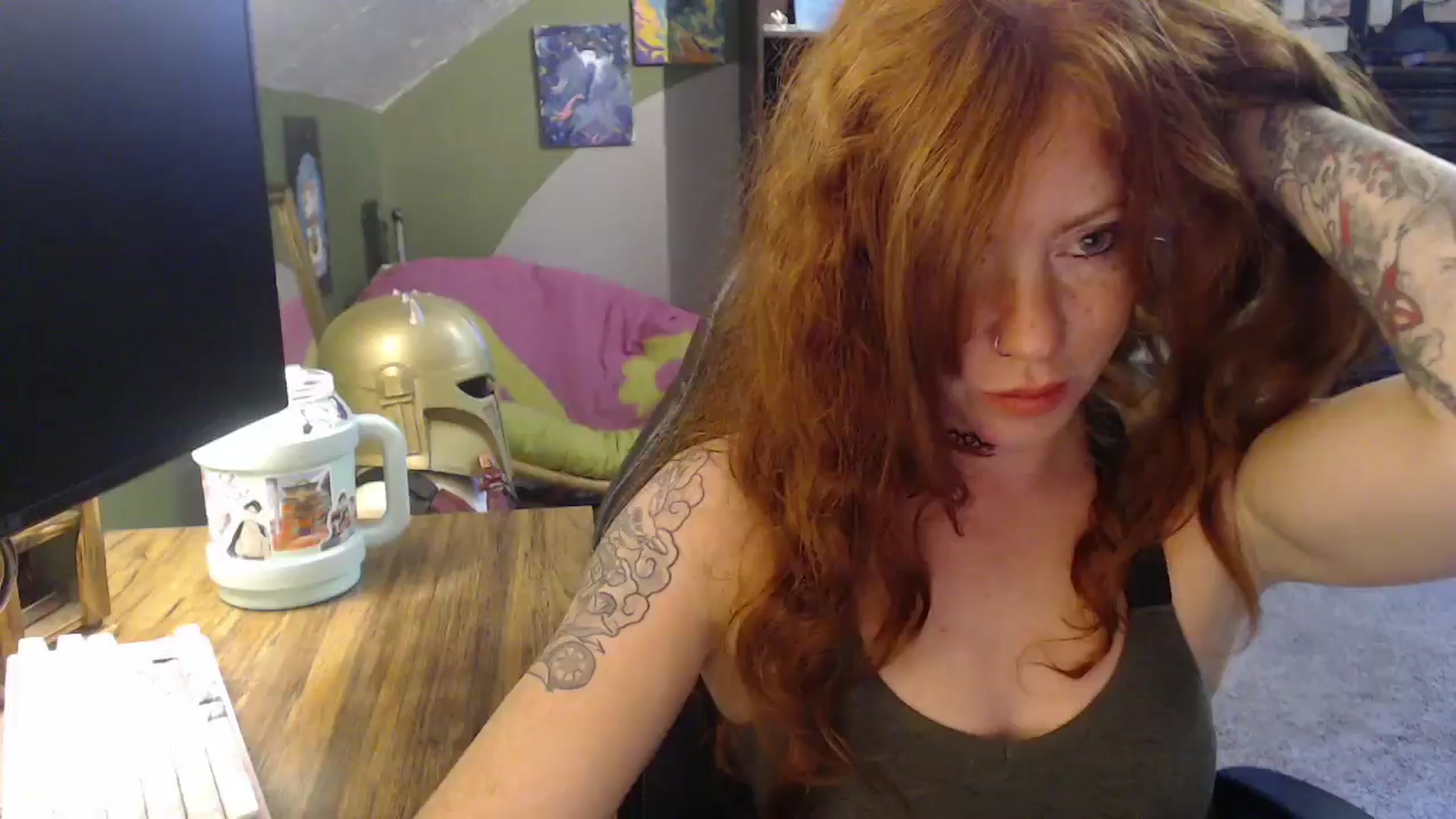Gallery image thumbnail from AstraeaSiren's myfreecams stream on, 10/27/2025, 17:32 image 15 of 20