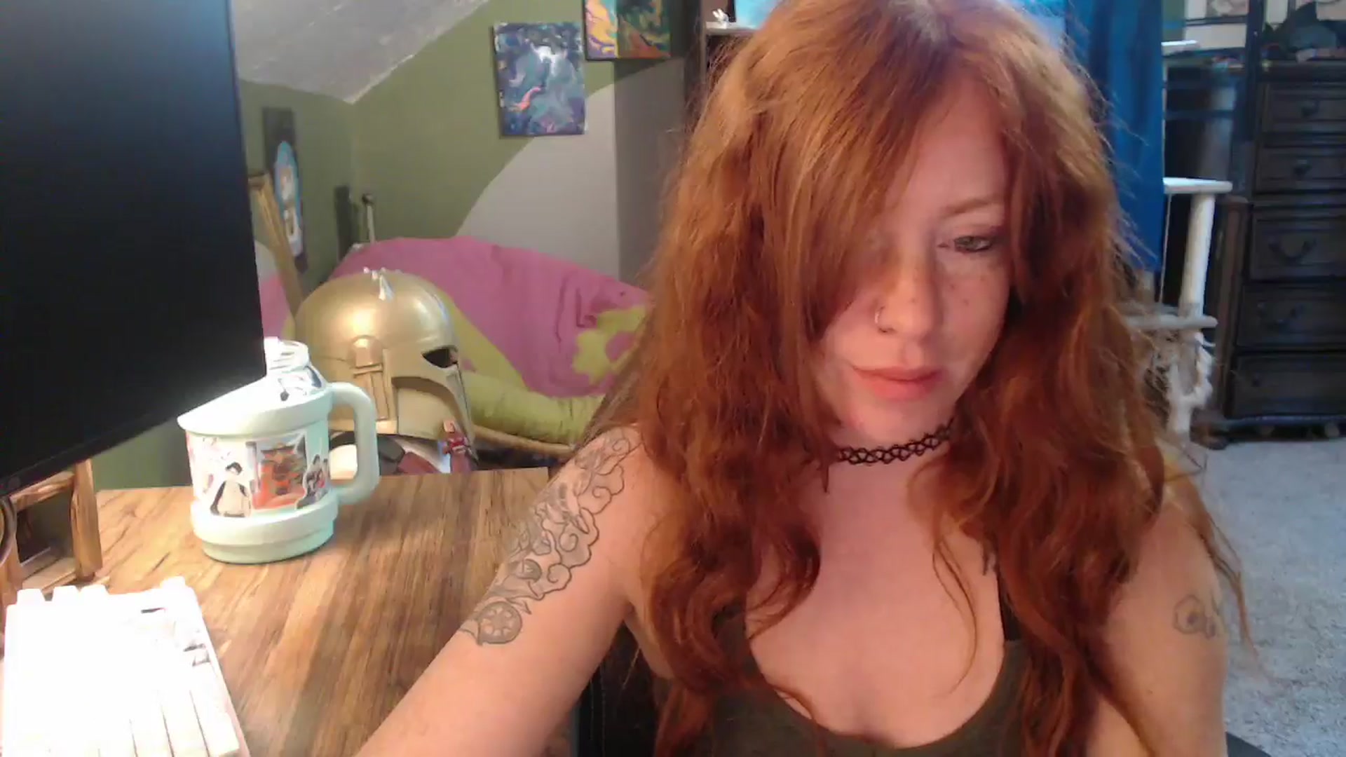 Gallery image thumbnail from AstraeaSiren's myfreecams stream on, 10/27/2025, 17:32 image 14 of 20