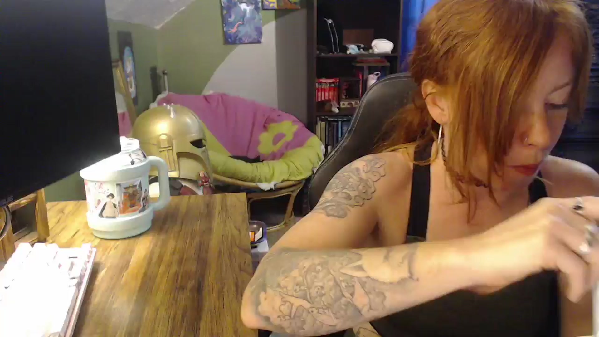 Gallery image thumbnail from AstraeaSiren's myfreecams stream on, 10/27/2025, 20:51 image 1 of 20