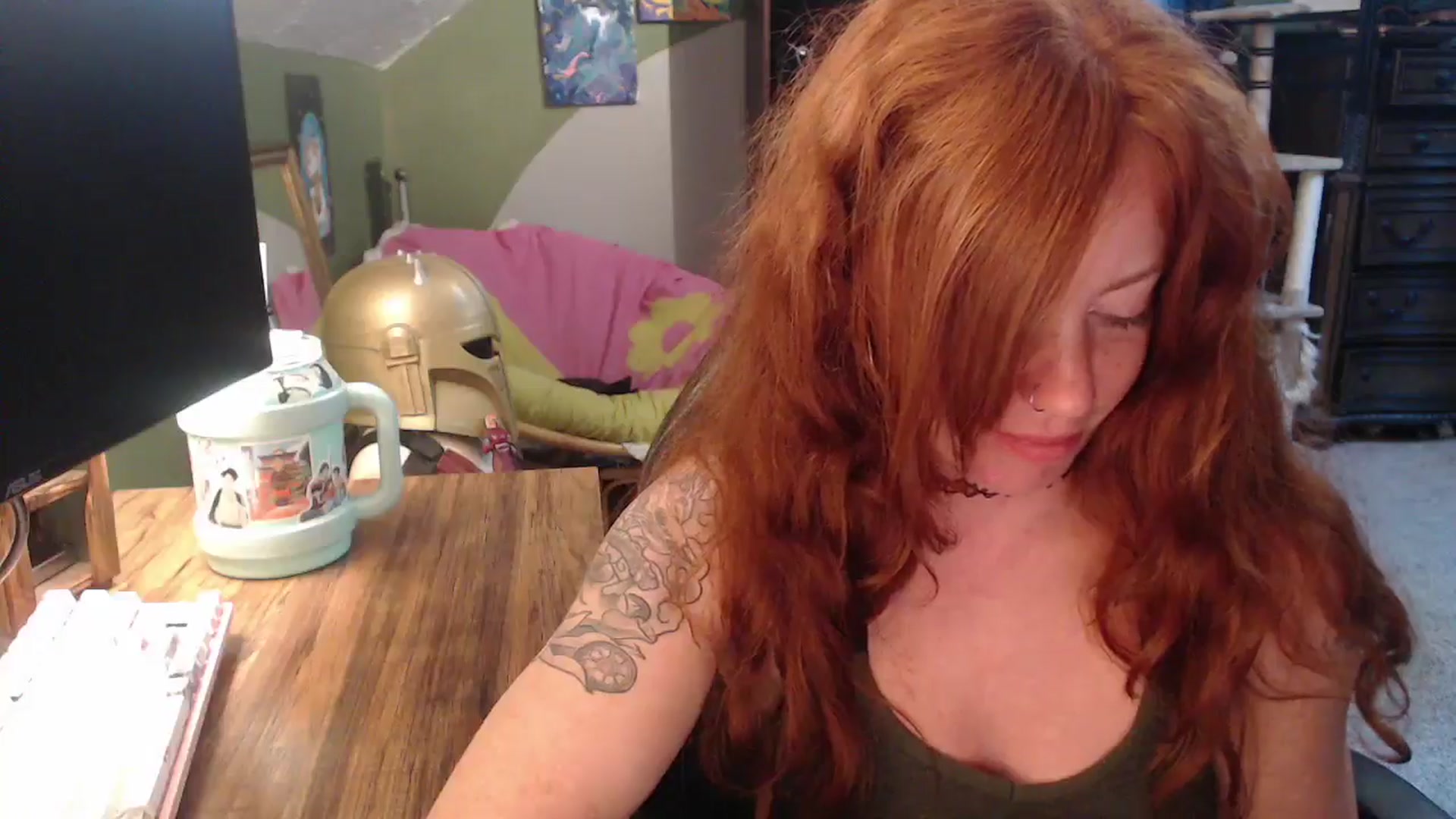 Gallery image thumbnail from AstraeaSiren's myfreecams stream on, 10/27/2025, 20:51 image 7 of 20
