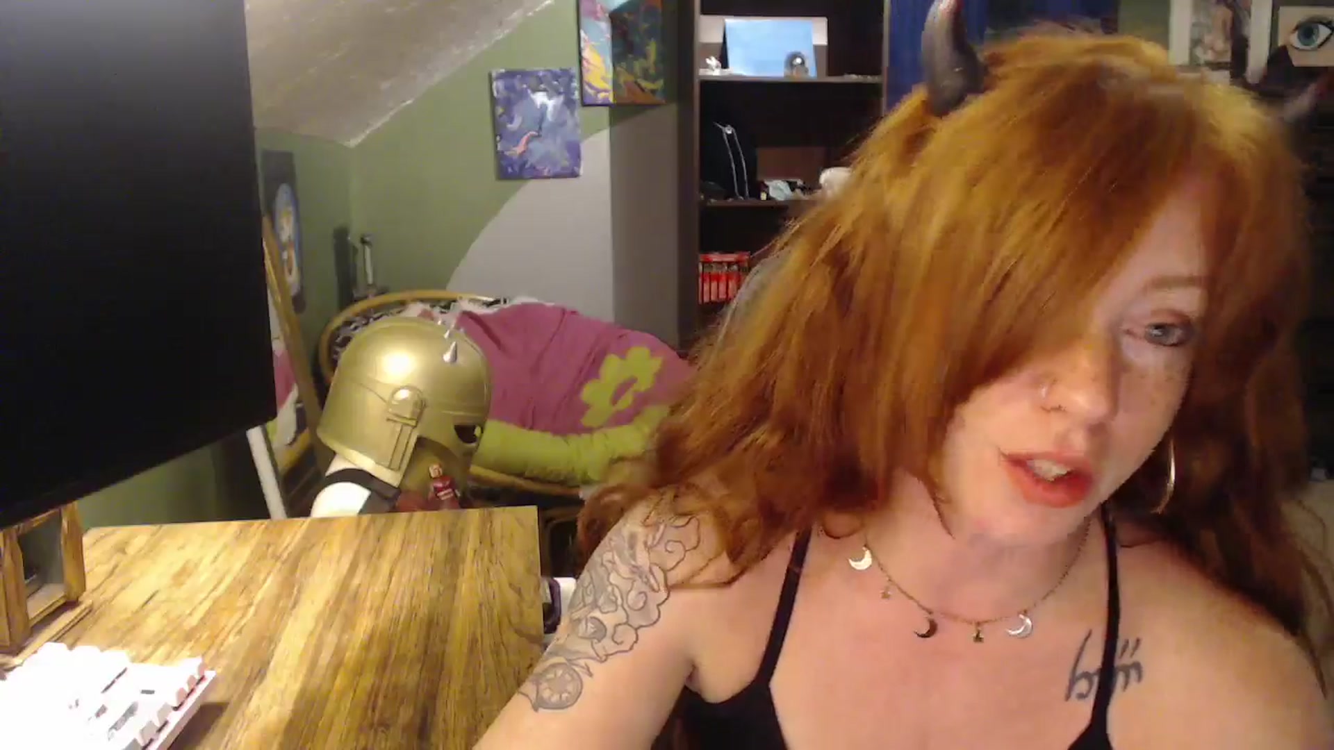 Gallery image thumbnail from AstraeaSiren's myfreecams stream on, 10/30/2025, 06:51 image 10 of 20