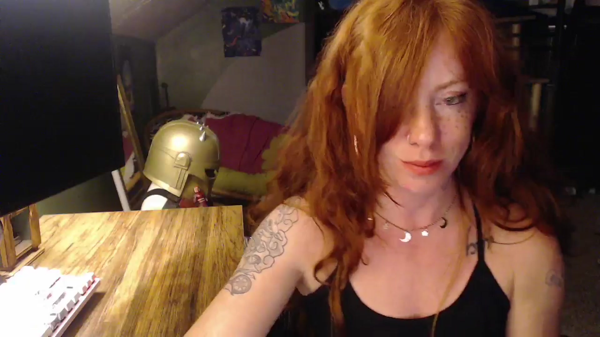 Gallery image thumbnail from AstraeaSiren's myfreecams stream on, 10/30/2025, 06:51 image 16 of 20