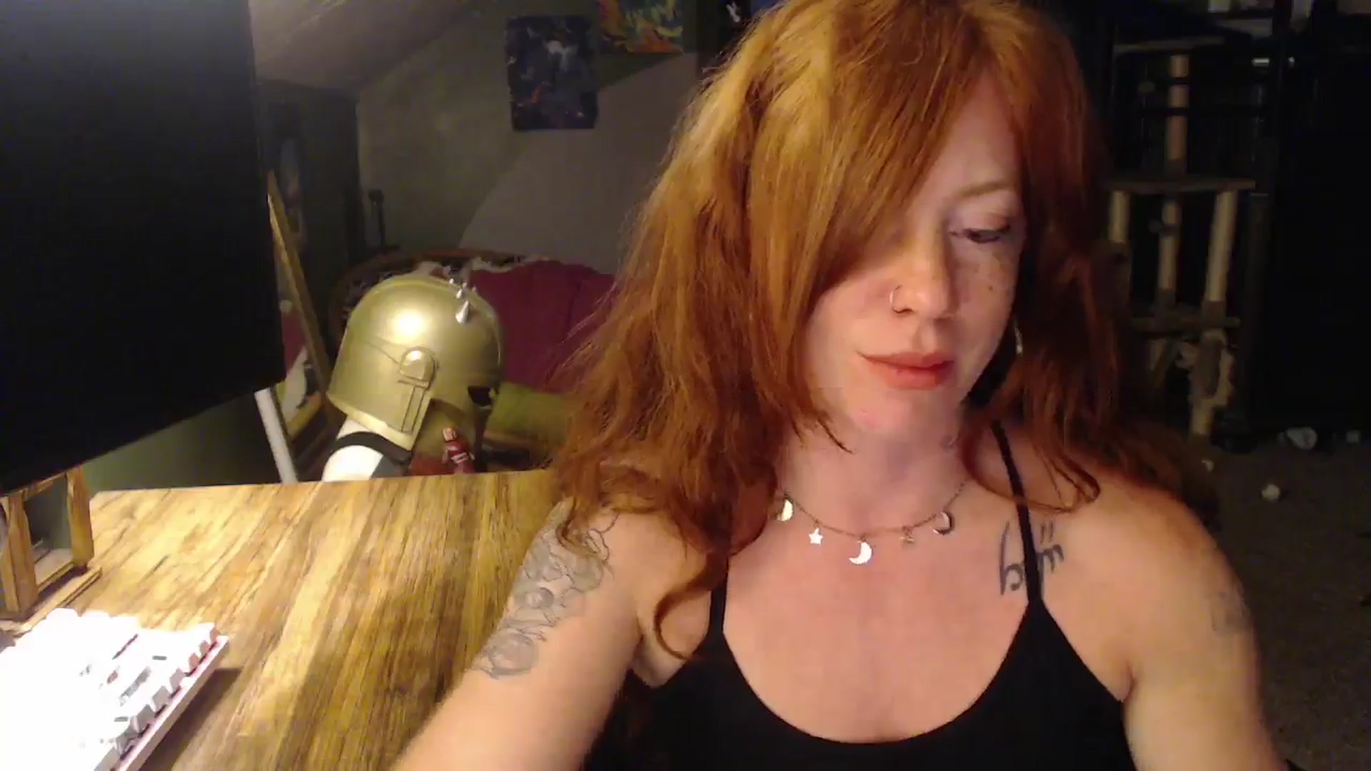 Gallery image thumbnail from AstraeaSiren's myfreecams stream on, 10/30/2025, 06:51 image 17 of 20