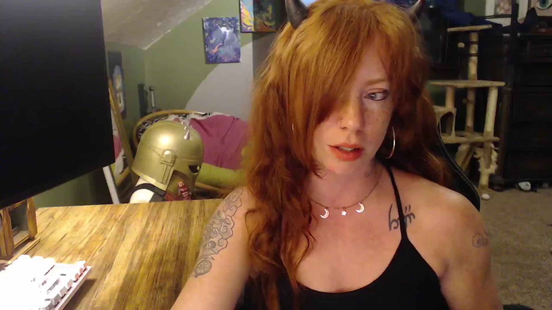 Gallery image thumbnail from AstraeaSiren's myfreecams stream on, 10/30/2025, 06:51 image 4 of 20