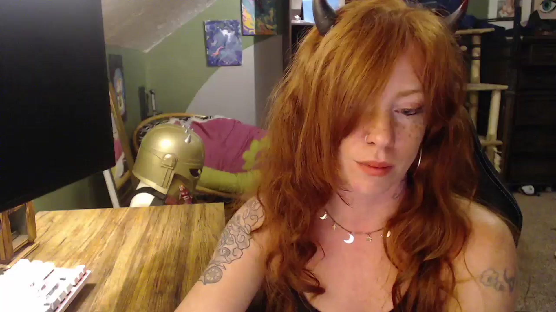 Gallery image thumbnail from AstraeaSiren's myfreecams stream on, 10/30/2025, 06:51 image 6 of 20