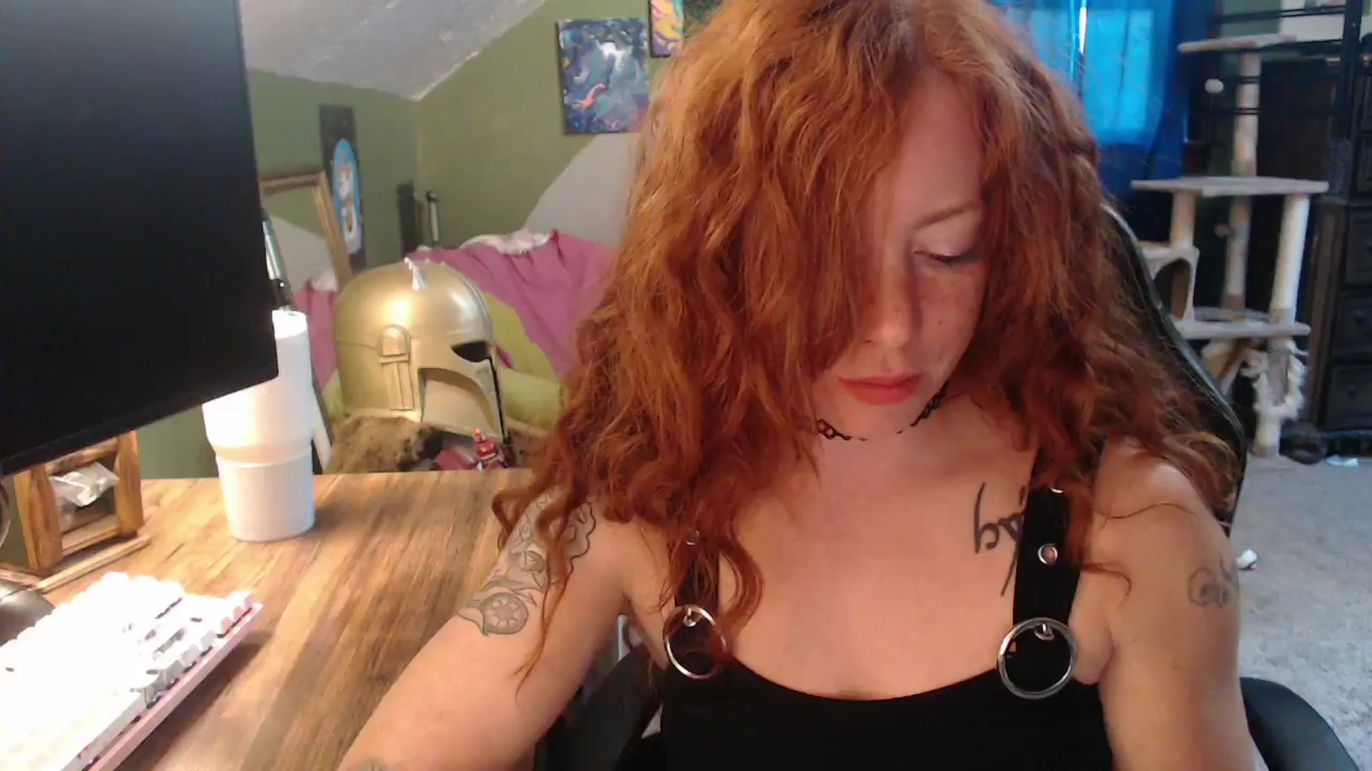 Gallery image thumbnail from AstraeaSiren's myfreecams stream on, 11/03/2025, 19:16 image 15 of 20