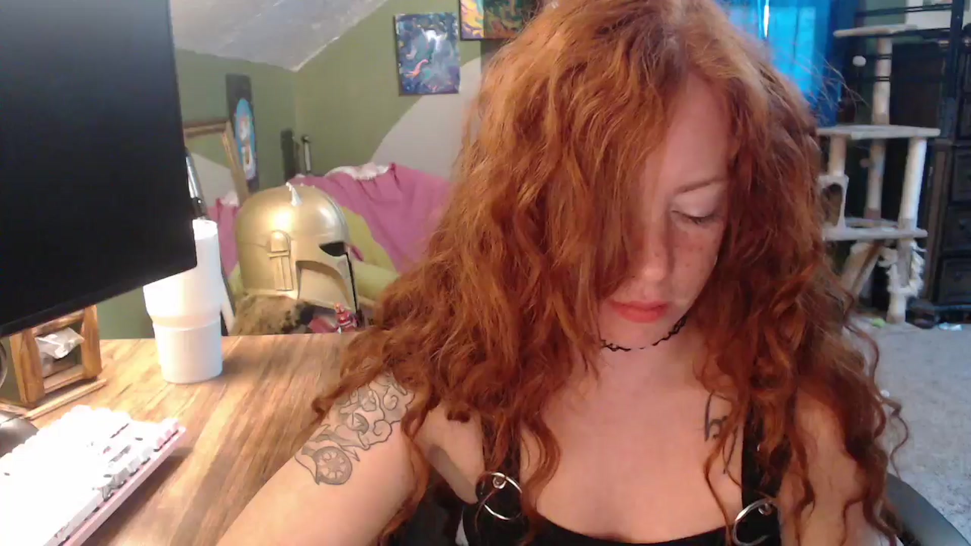 Gallery image thumbnail from AstraeaSiren's myfreecams stream on, 11/03/2025, 19:16 image 16 of 20