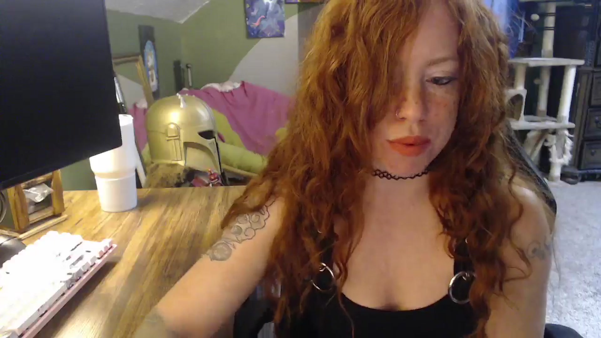 Gallery image thumbnail from AstraeaSiren's myfreecams stream on, 11/03/2025, 19:16 image 10 of 20