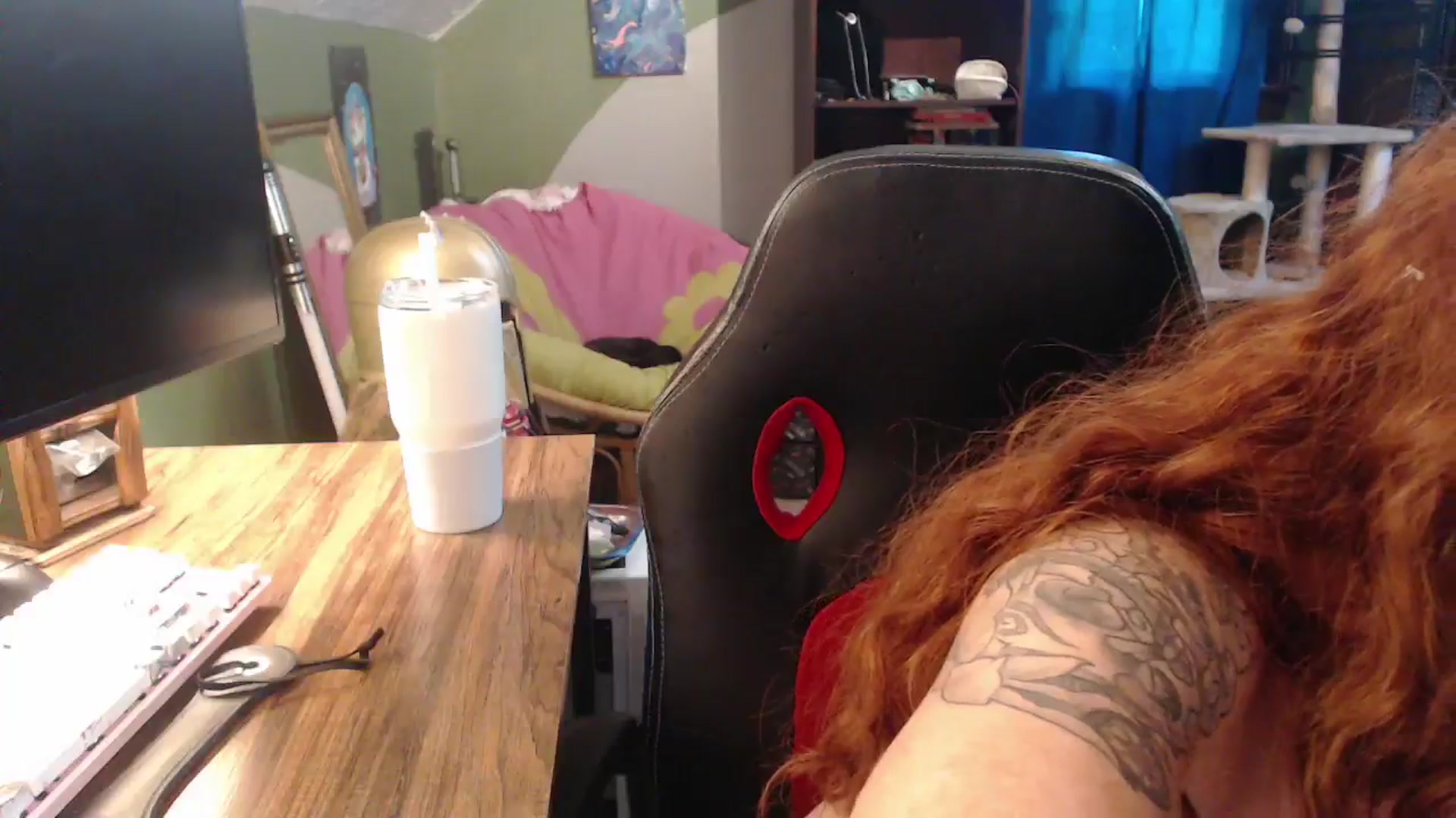 Gallery image thumbnail from AstraeaSiren's myfreecams stream on, 11/03/2025, 20:42 image 8 of 20