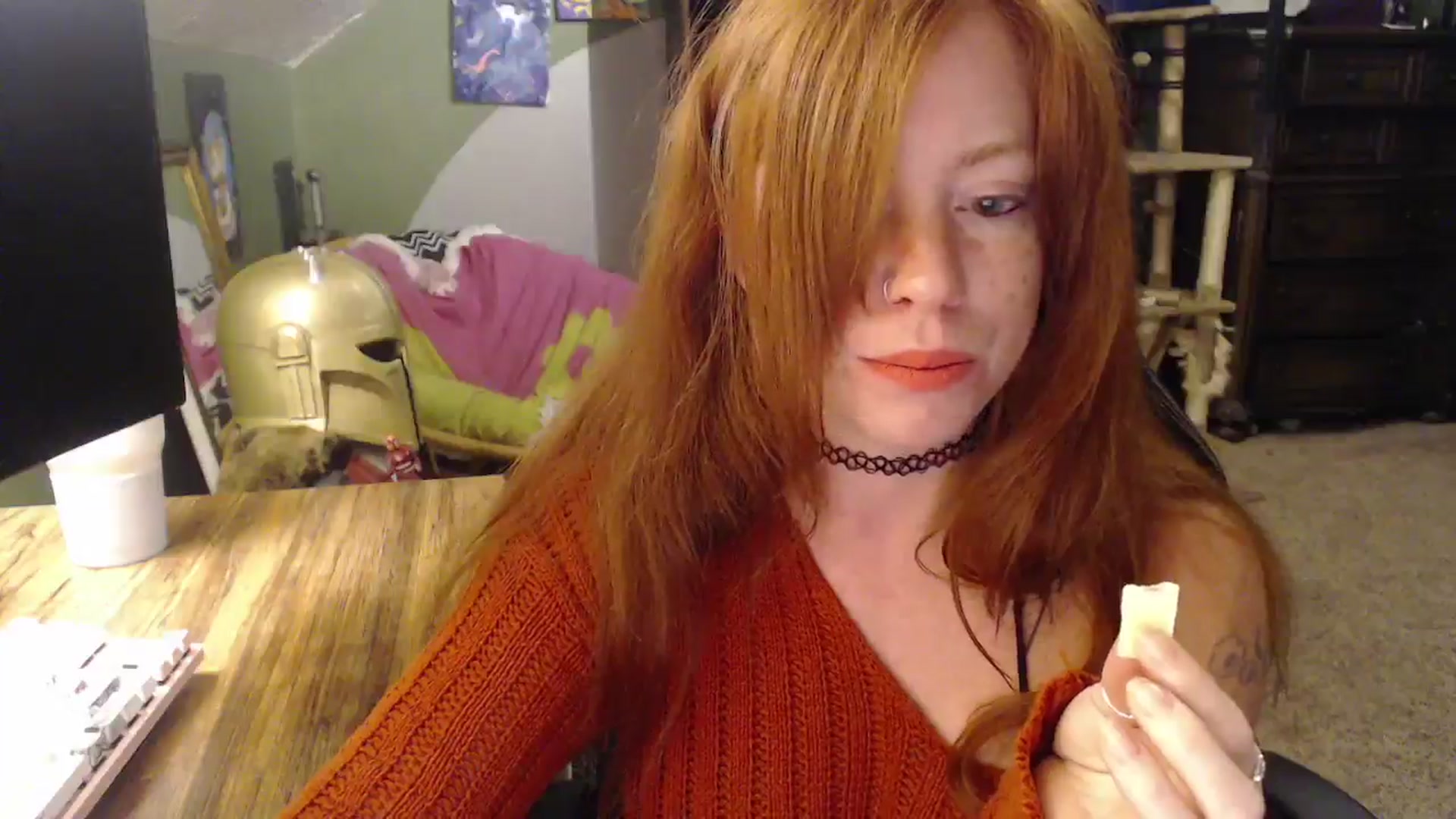 Gallery image thumbnail from AstraeaSiren's myfreecams stream on, 11/13/2025, 07:27 image 6 of 20