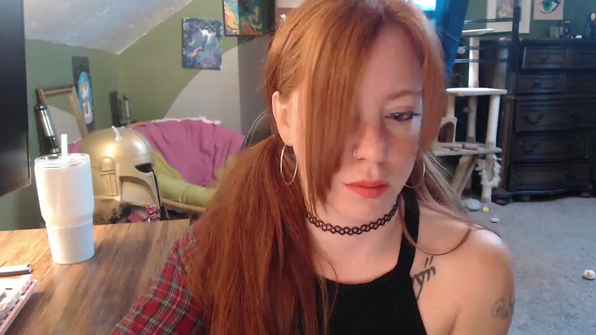 Gallery image thumbnail from AstraeaSiren's myfreecams stream on, 11/17/2025, 18:53 image 17 of 20