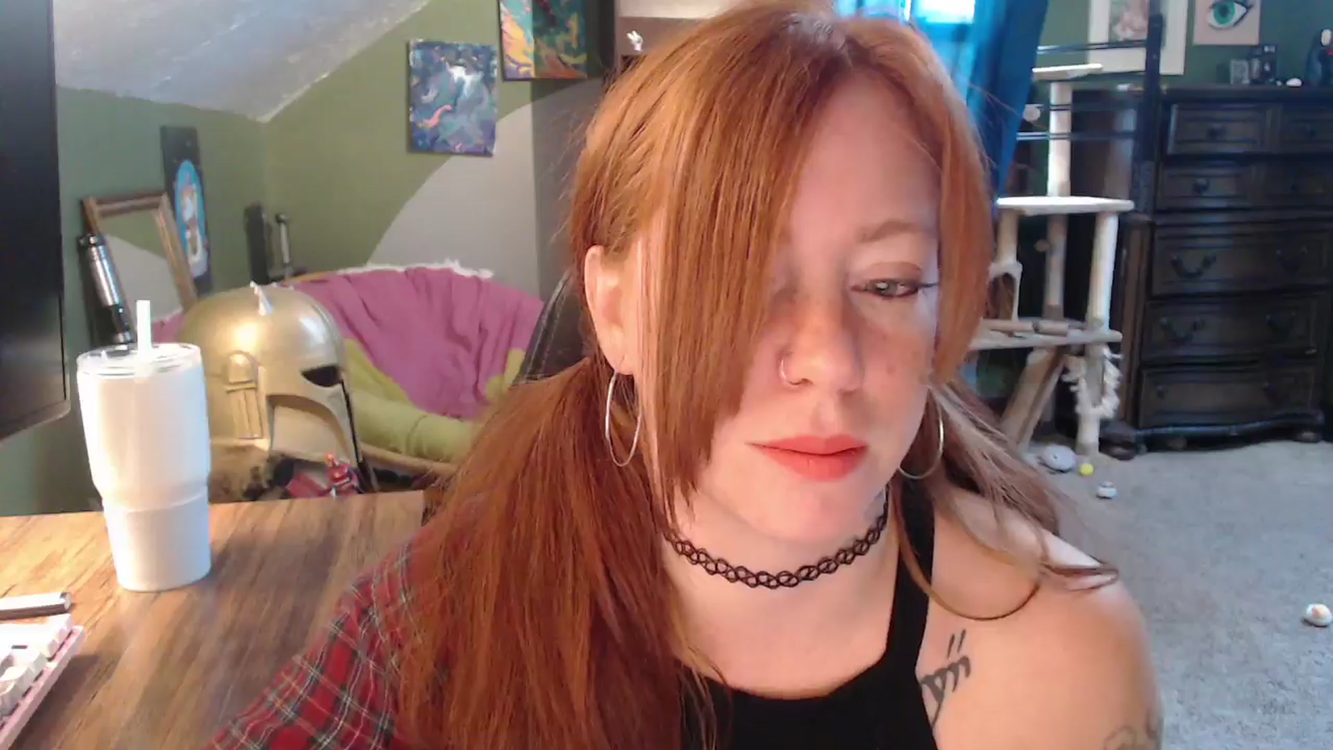 Gallery image thumbnail from AstraeaSiren's myfreecams stream on, 11/17/2025, 18:53 image 14 of 20