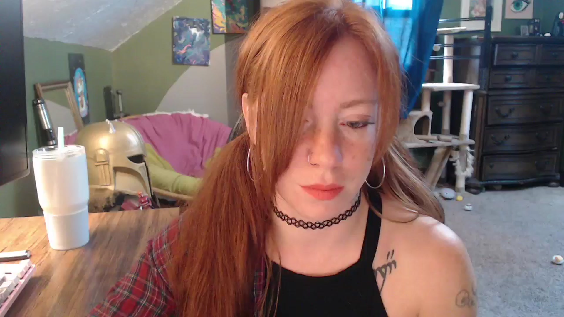 Gallery image thumbnail from AstraeaSiren's myfreecams stream on, 11/17/2025, 18:53 image 12 of 20