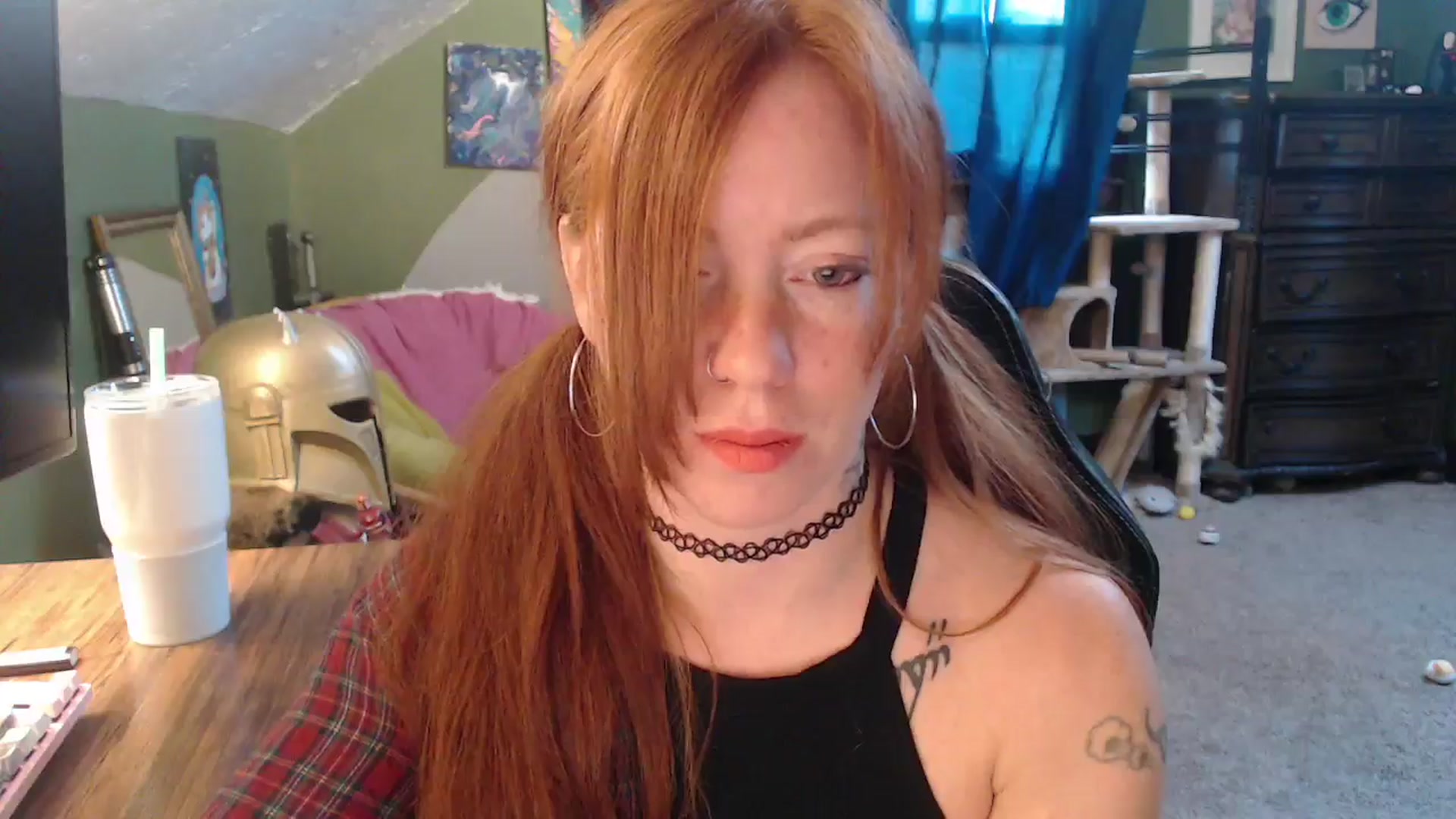 Gallery image thumbnail from AstraeaSiren's myfreecams stream on, 11/17/2025, 18:53 image 18 of 20
