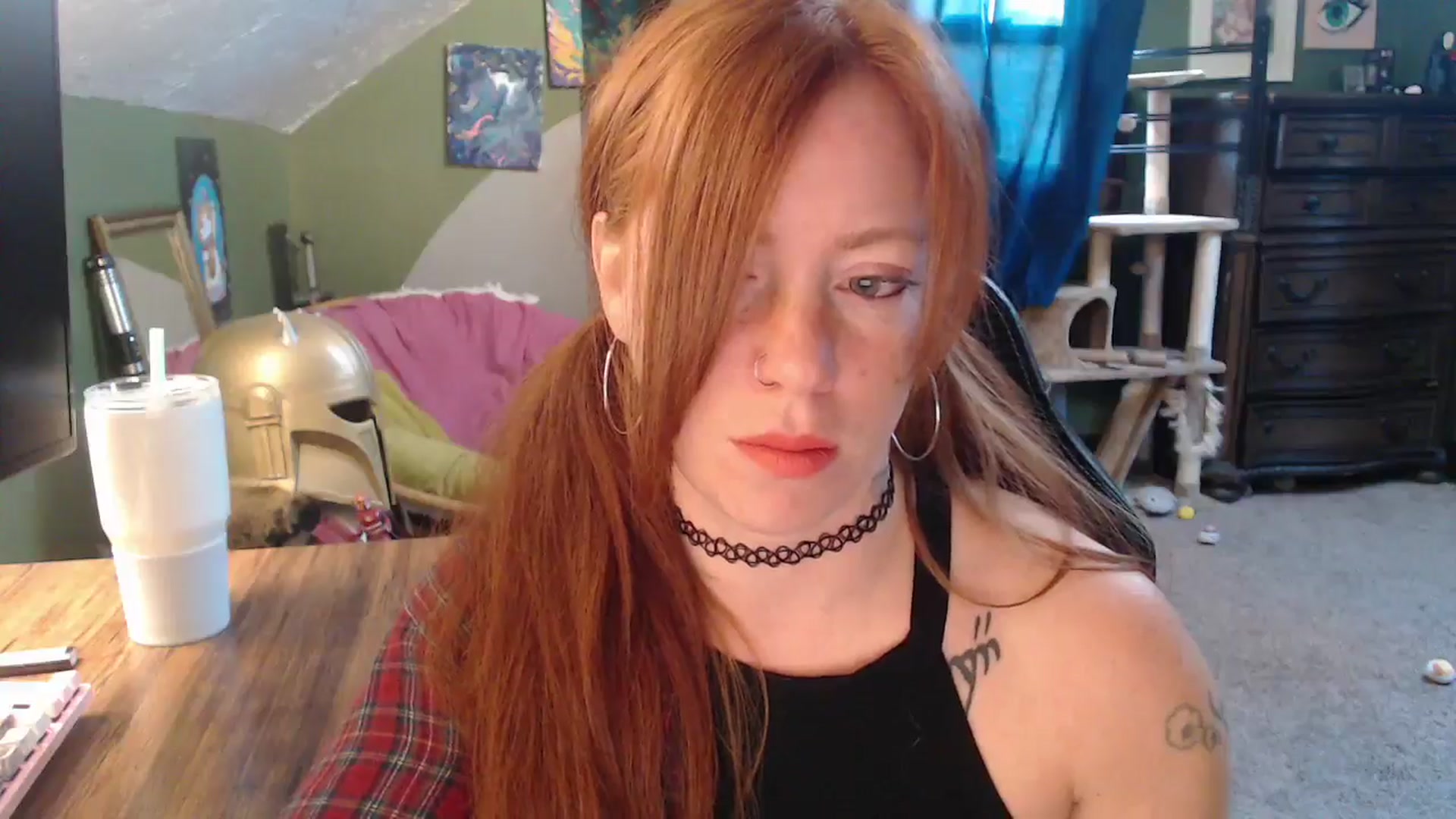 Gallery image thumbnail from AstraeaSiren's myfreecams stream on, 11/17/2025, 18:53 image 16 of 20