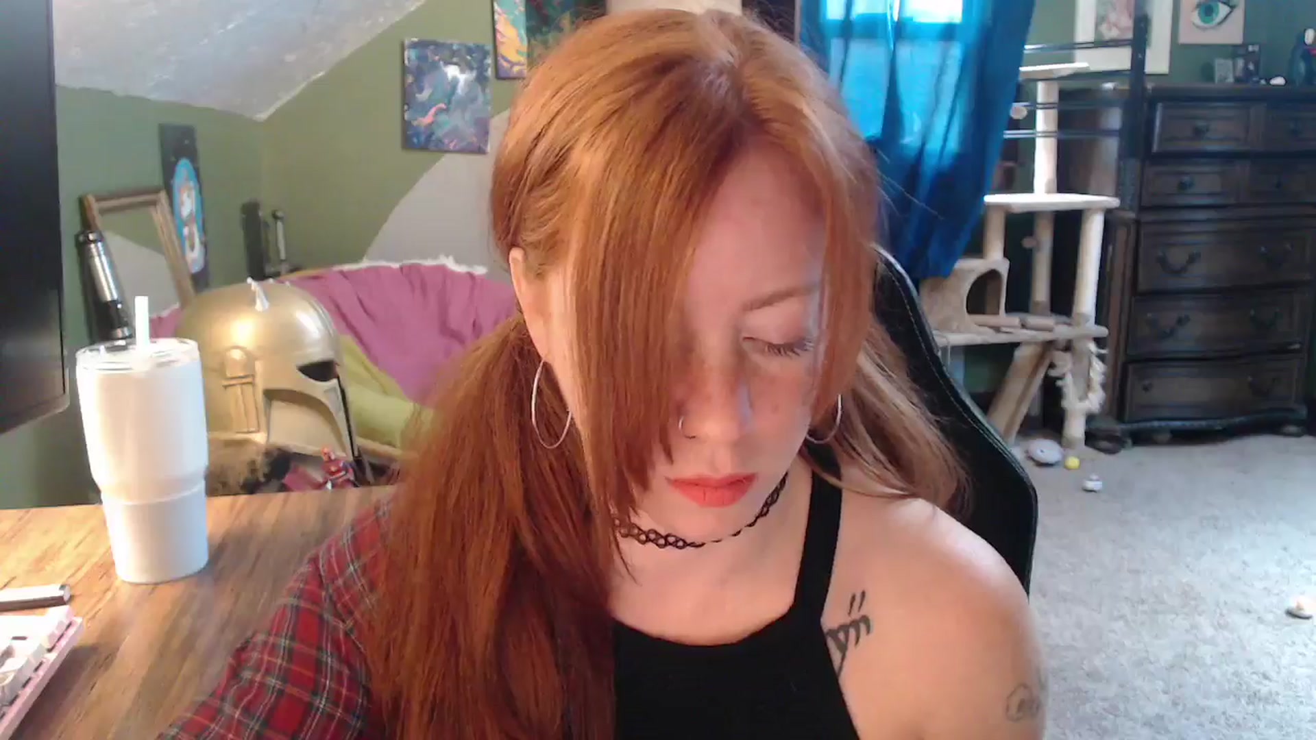 Gallery image thumbnail from AstraeaSiren's myfreecams stream on, 11/17/2025, 18:53 image 11 of 20