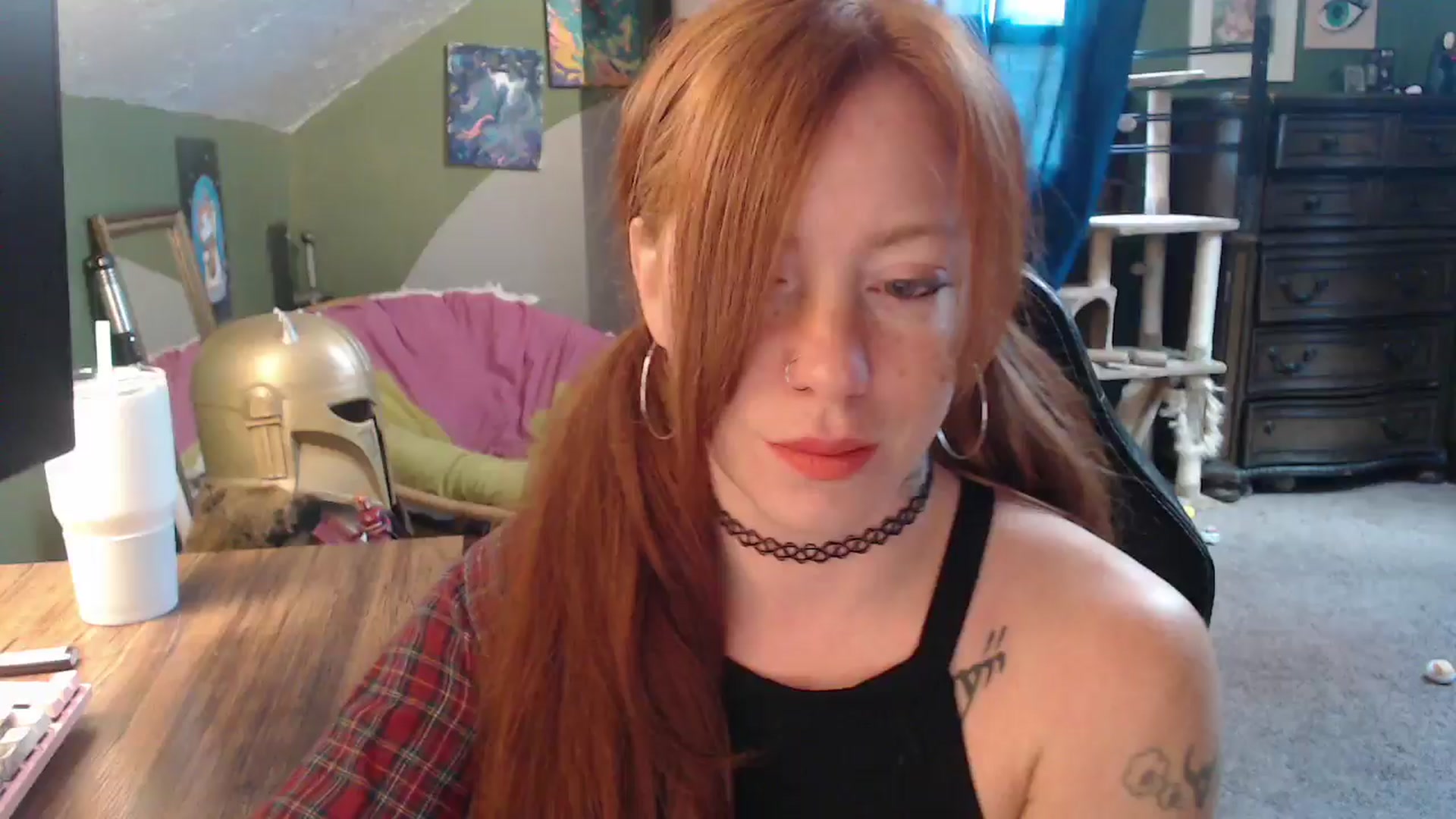 Gallery image thumbnail from AstraeaSiren's myfreecams stream on, 11/17/2025, 18:53 image 8 of 20