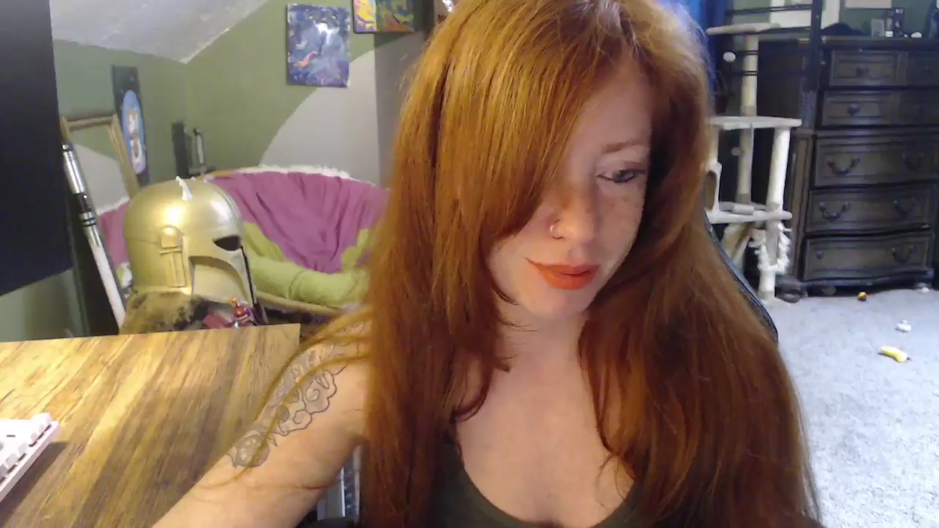 Gallery image thumbnail from AstraeaSiren's myfreecams stream on, 11/21/2025, 19:03 image 15 of 20