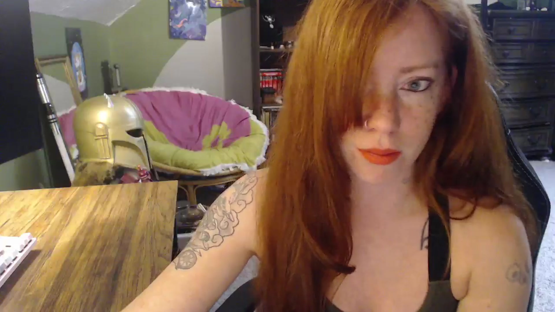 Gallery image thumbnail from AstraeaSiren's myfreecams stream on, 11/21/2025, 19:03 image 3 of 20