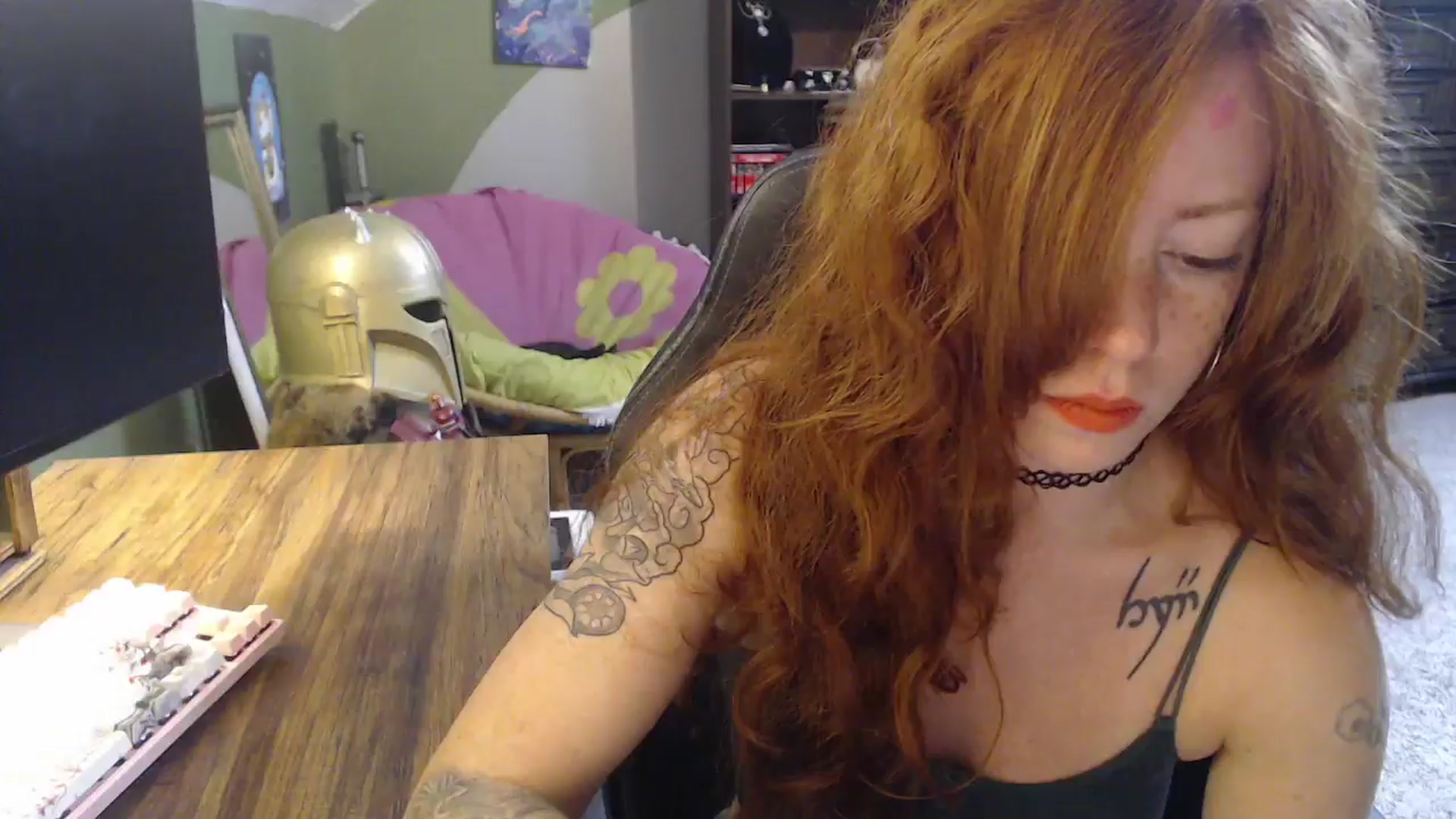 Gallery image thumbnail from AstraeaSiren's myfreecams stream on, 11/24/2025, 18:15 image 9 of 20
