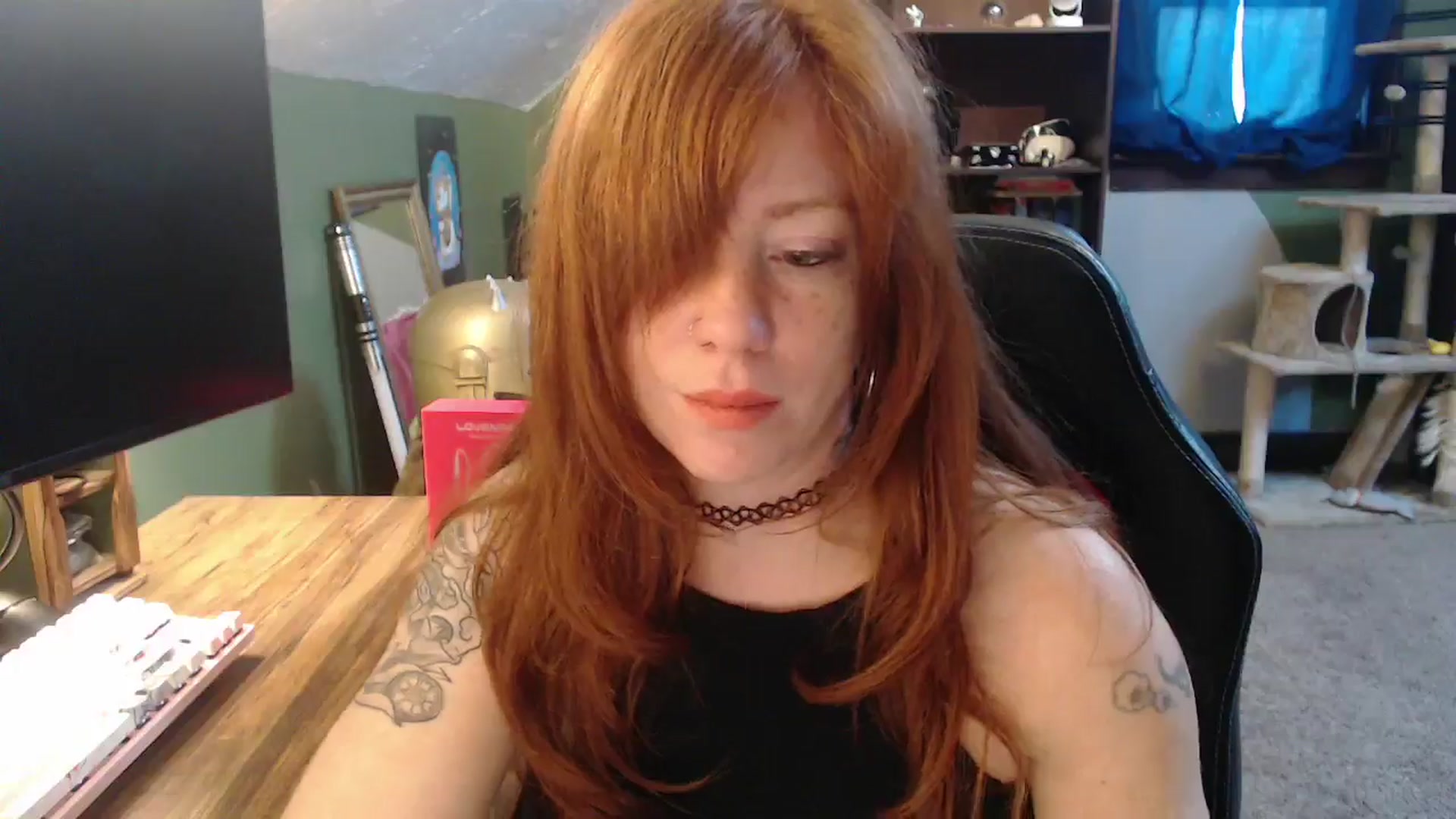 Gallery image thumbnail from AstraeaSiren's myfreecams stream on, 12/05/2025, 21:13 image 14 of 20