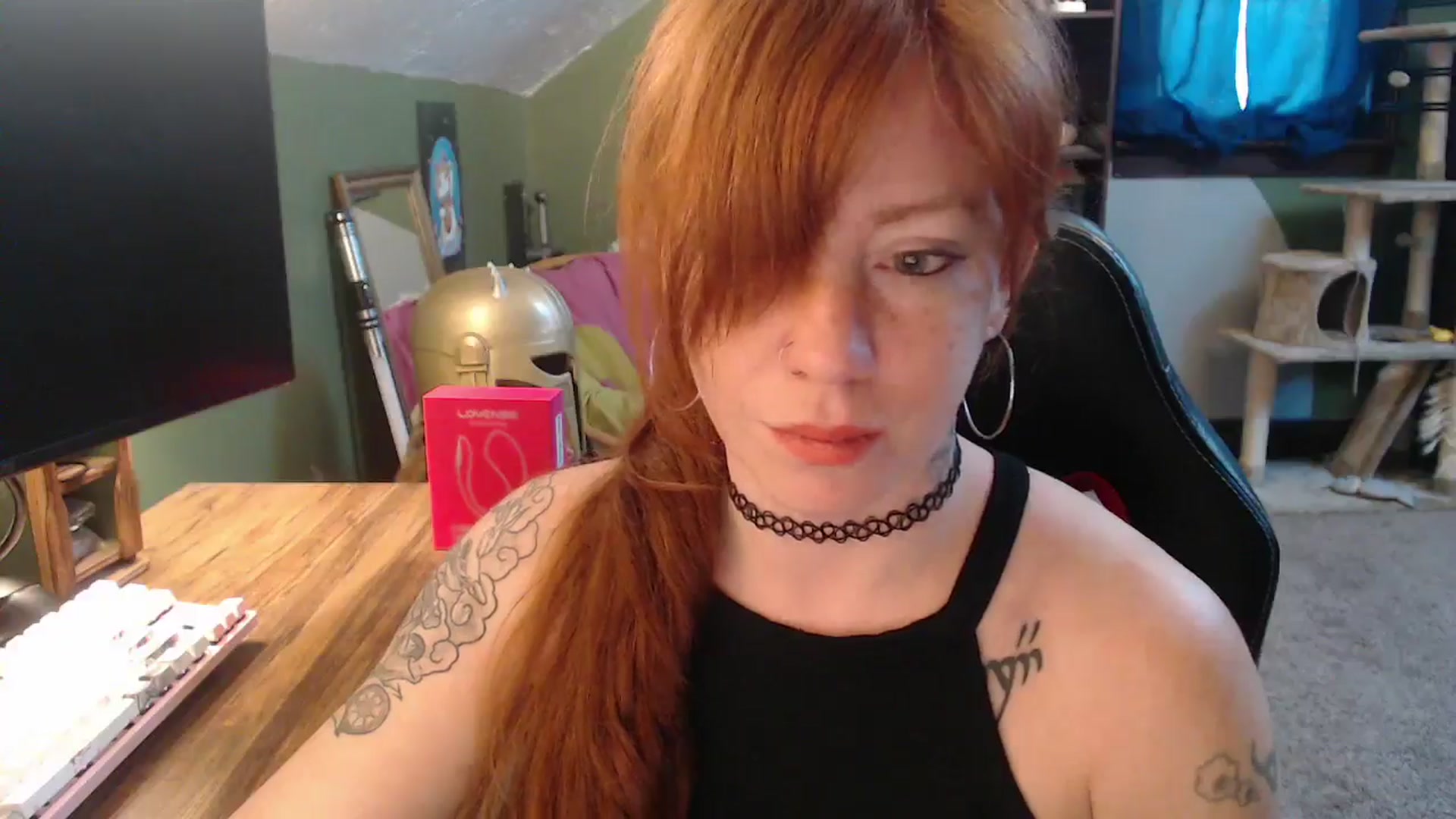 Gallery image thumbnail from AstraeaSiren's myfreecams stream on, 12/05/2025, 21:13 image 17 of 20