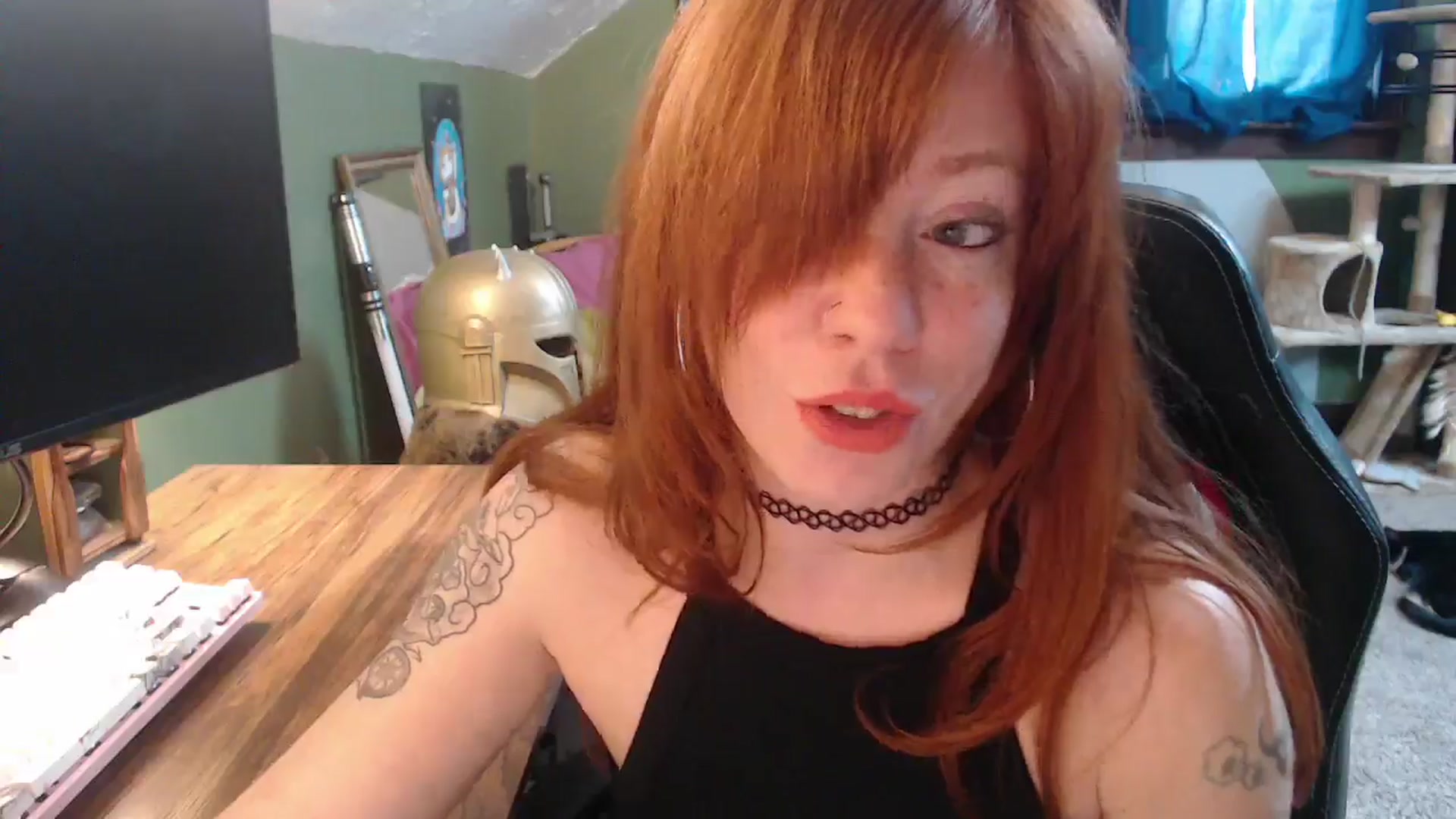 Gallery image thumbnail from AstraeaSiren's myfreecams stream on, 12/05/2025, 21:13 image 10 of 20