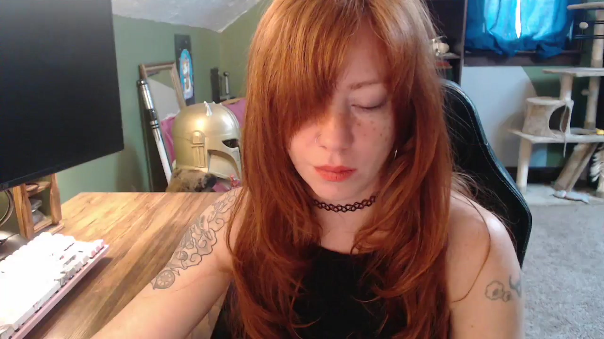 Gallery image thumbnail from AstraeaSiren's myfreecams stream on, 12/05/2025, 21:13 image 6 of 20