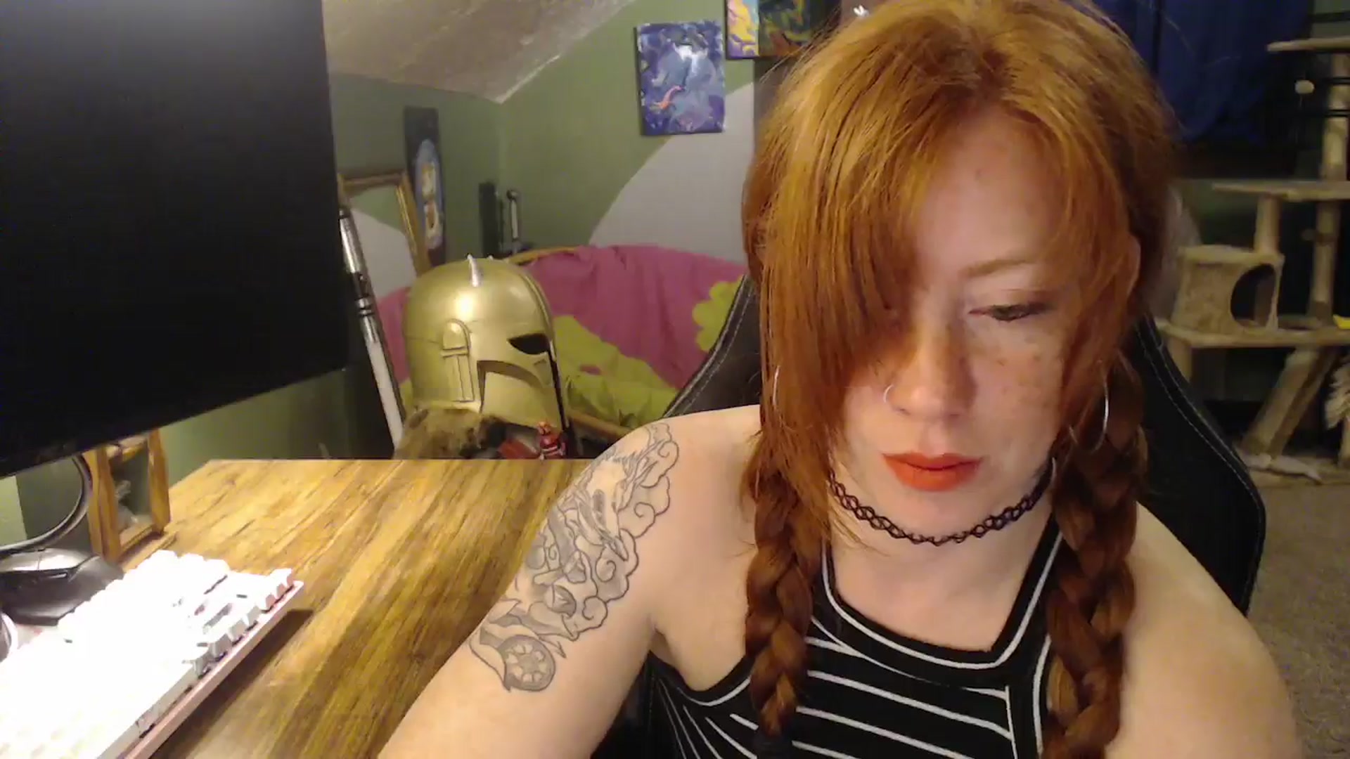 Gallery image thumbnail from AstraeaSiren's myfreecams stream on, 12/09/2025, 05:05 image 5 of 20