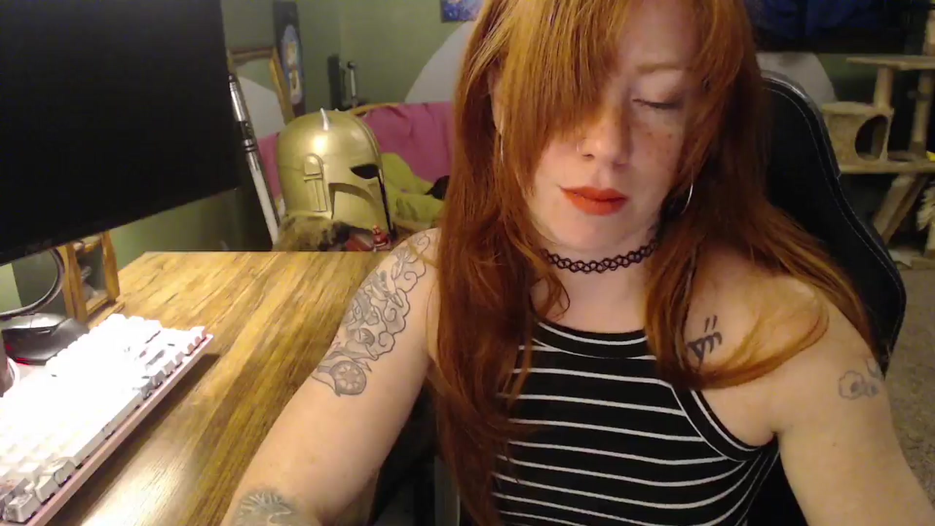 Gallery image thumbnail from AstraeaSiren's myfreecams stream on, 12/09/2025, 05:05 image 8 of 20