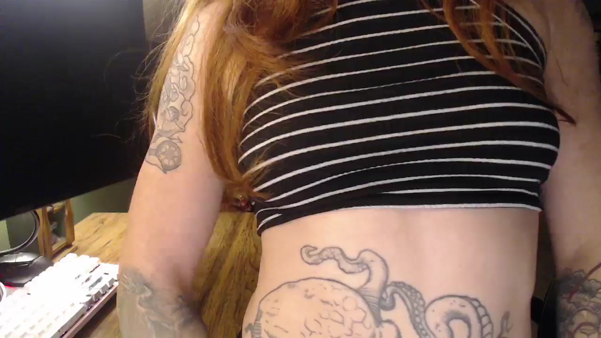 Gallery image thumbnail from AstraeaSiren's myfreecams stream on, 12/09/2025, 05:05 image 15 of 20